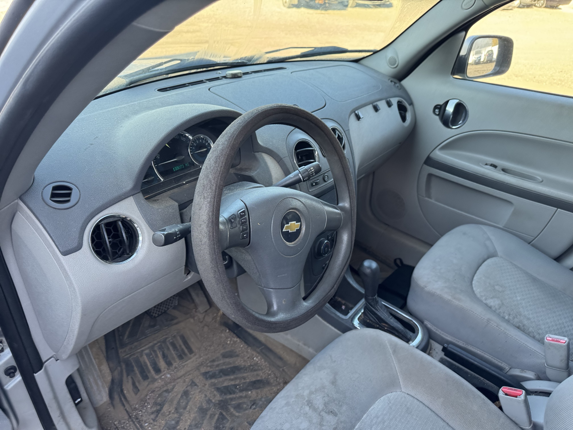 2011 chevrolet hhr 1lt with 133073 miles for sale near Elk River, Minnesota 106872_33_dash_from_driver.jpg