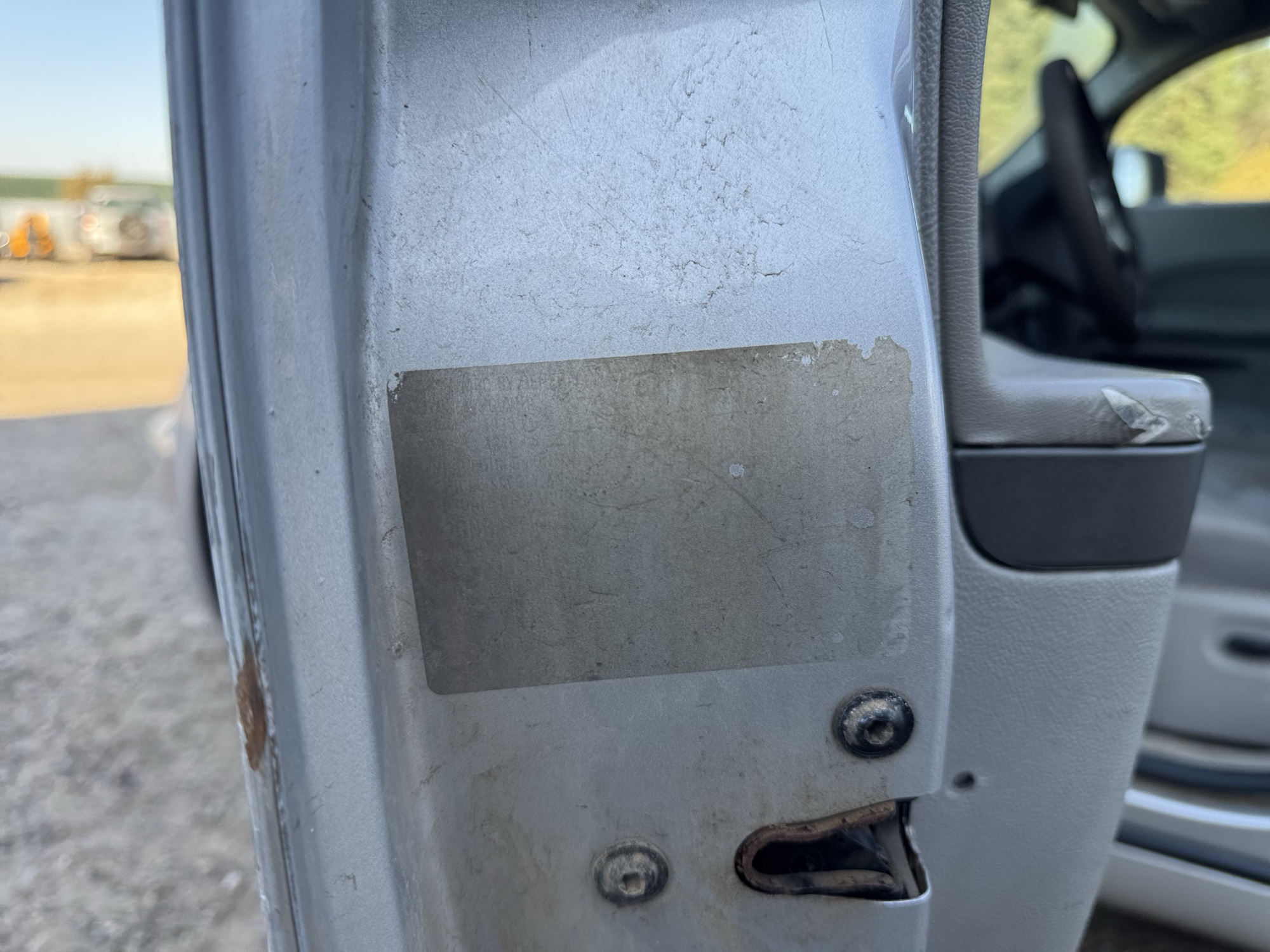 2011 chevrolet hhr 1lt with 133073 miles for sale near Elk River, Minnesota 106872_47_door_vin_sticker.jpg