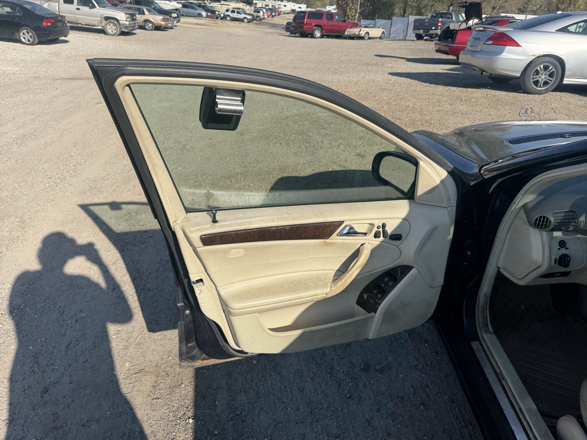 2005 mercedes-benz c-class c240-luxury-sedan with 163981 miles for sale near Elk River, Minnesota 106874_23_driver_door_panel.jpg