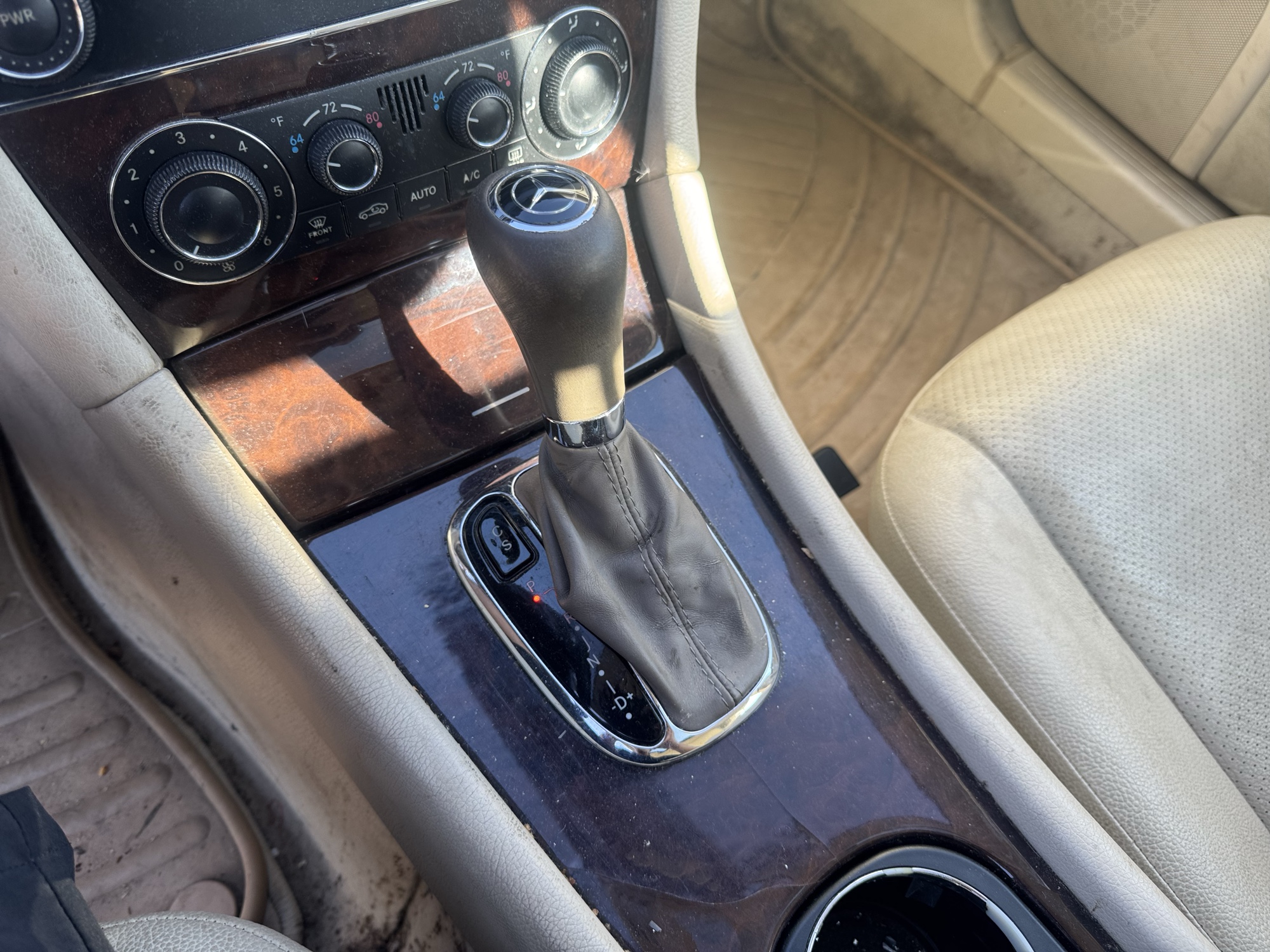 2005 mercedes-benz c-class c240-luxury-sedan with 163981 miles for sale near Elk River, Minnesota 106874_41_shifter.jpg