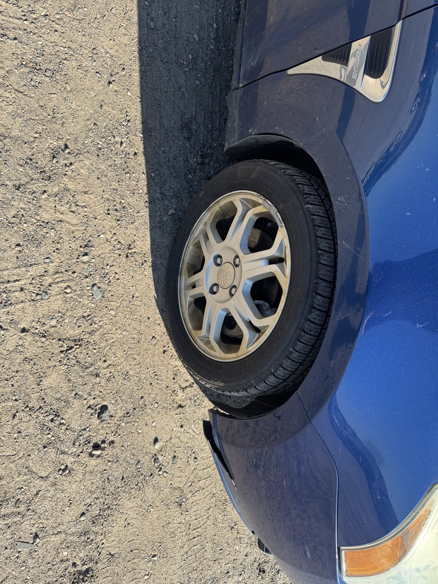 2008 ford focus ses-sedan with 282409 miles for sale near Elk River, Minnesota 106875_15_front_pass_wheel.jpg