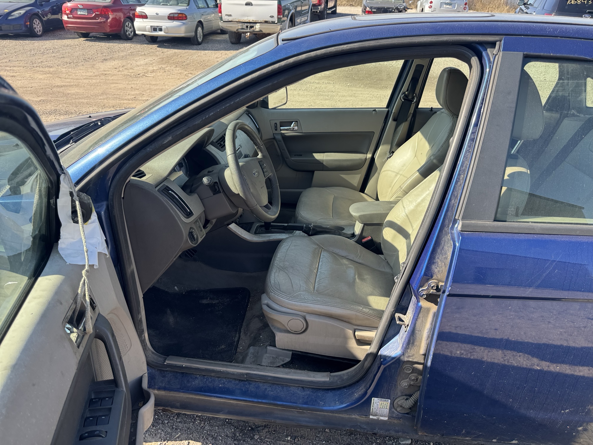 2008 ford focus ses-sedan with 282409 miles for sale near Elk River, Minnesota 106875_22_driver_seat.jpg