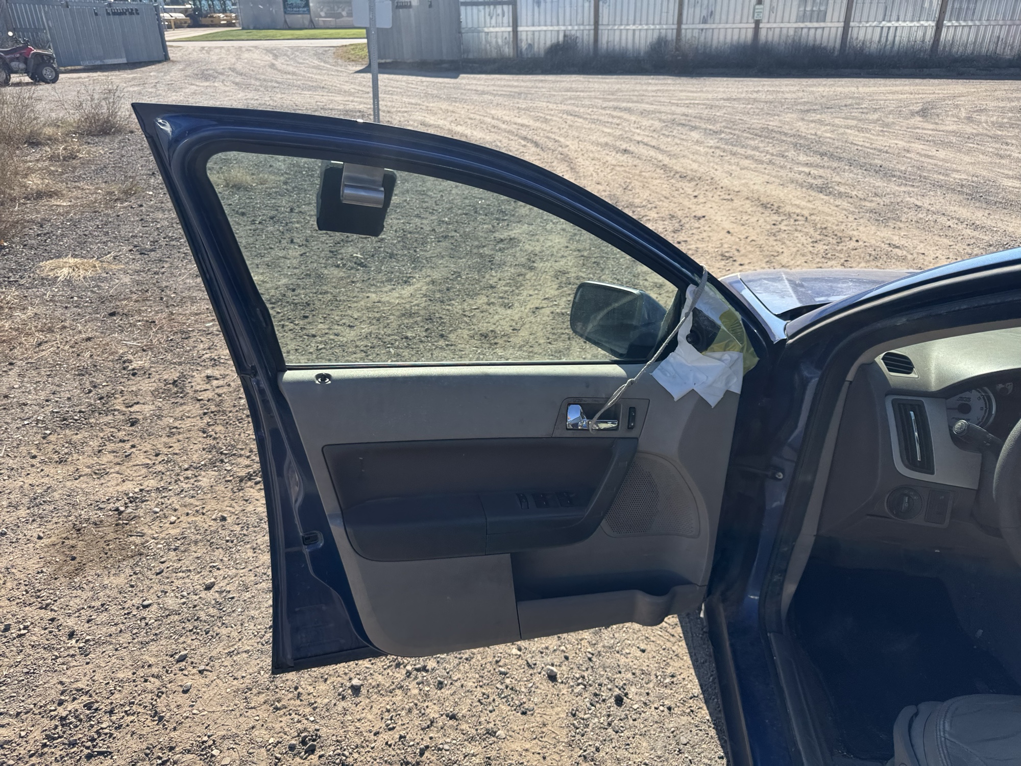 2008 ford focus ses-sedan with 282409 miles for sale near Elk River, Minnesota 106875_23_driver_door_panel.jpg