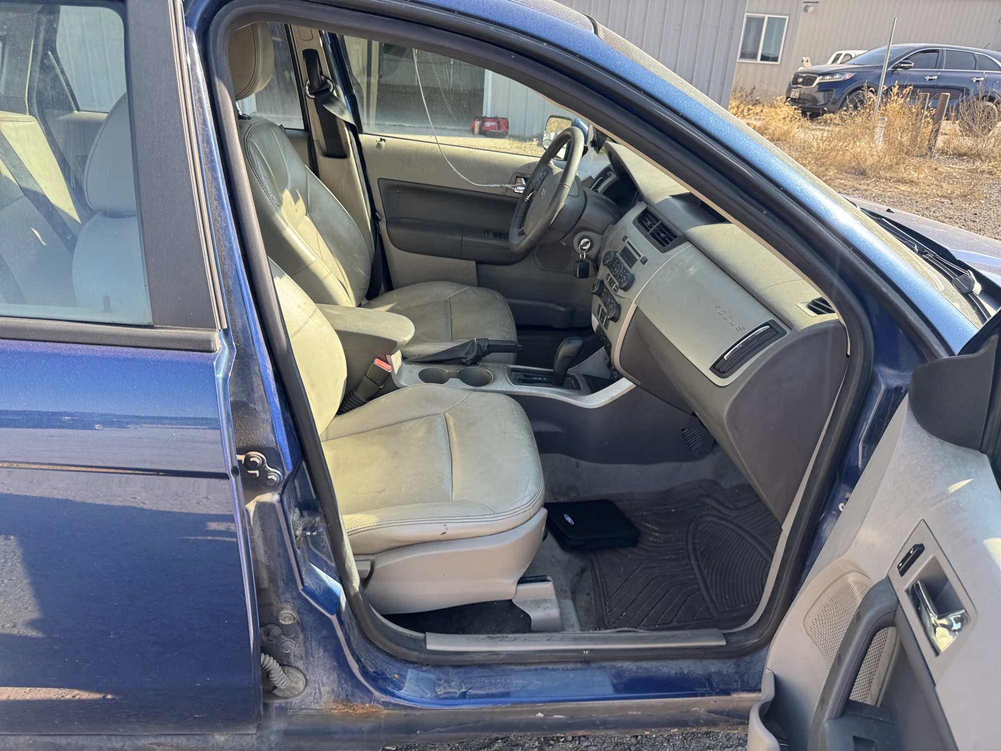 2008 ford focus ses-sedan with 282409 miles for sale near Elk River, Minnesota 106875_31_passenger_seat.jpg