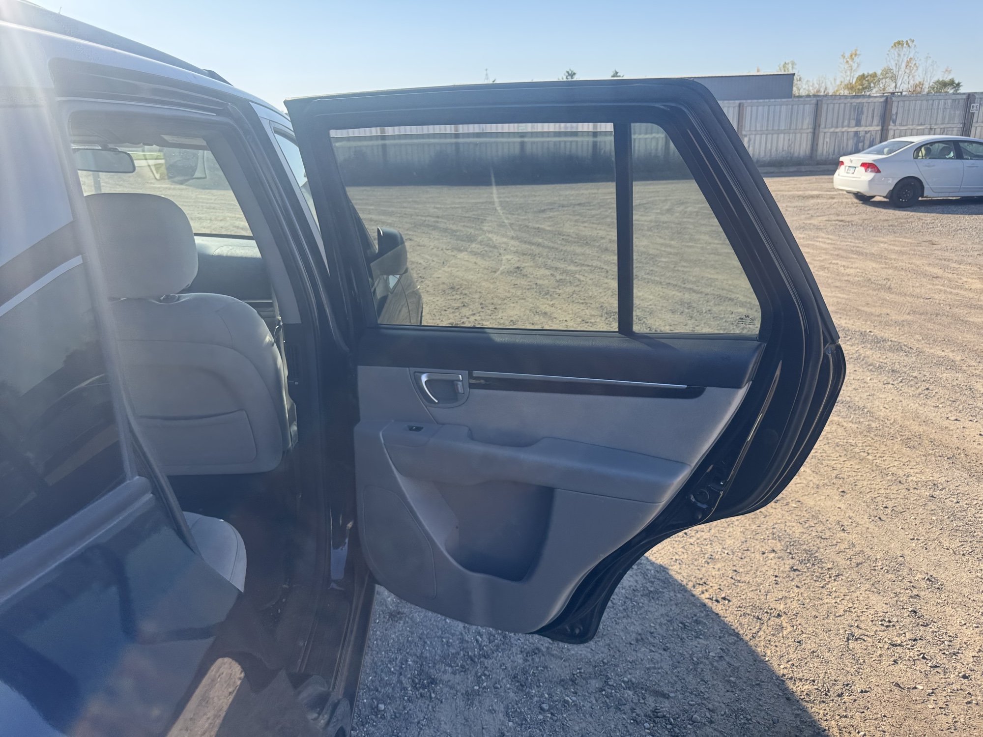 2009 hyundai santa-fe gls-awd with 215044 miles for sale near Elk River, Minnesota 106876_30_pass_rear_door_panel.jpg