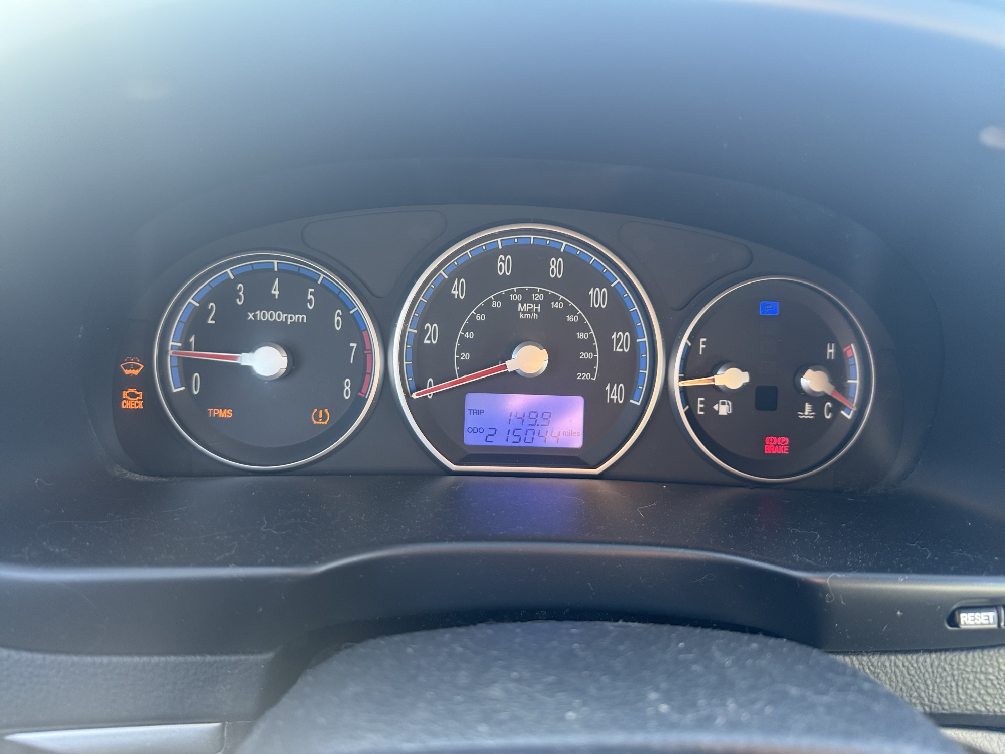 2009 hyundai santa-fe gls-awd with 215044 miles for sale near Elk River, Minnesota 106876_43_gauge_cluster.jpg