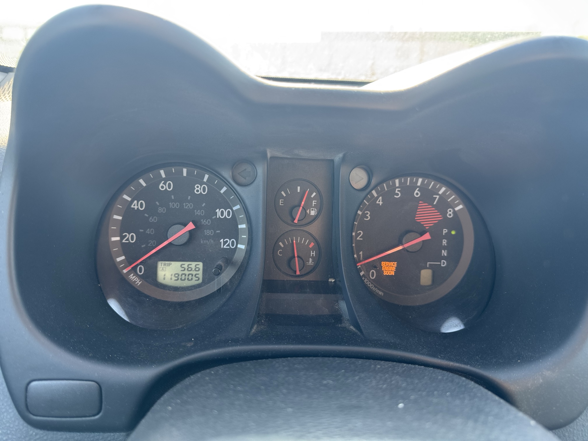 2003 mitsubishi outlander ls-2wd with 119005 miles for sale near Elk River, Minnesota 106879_43_gauge_cluster.jpg