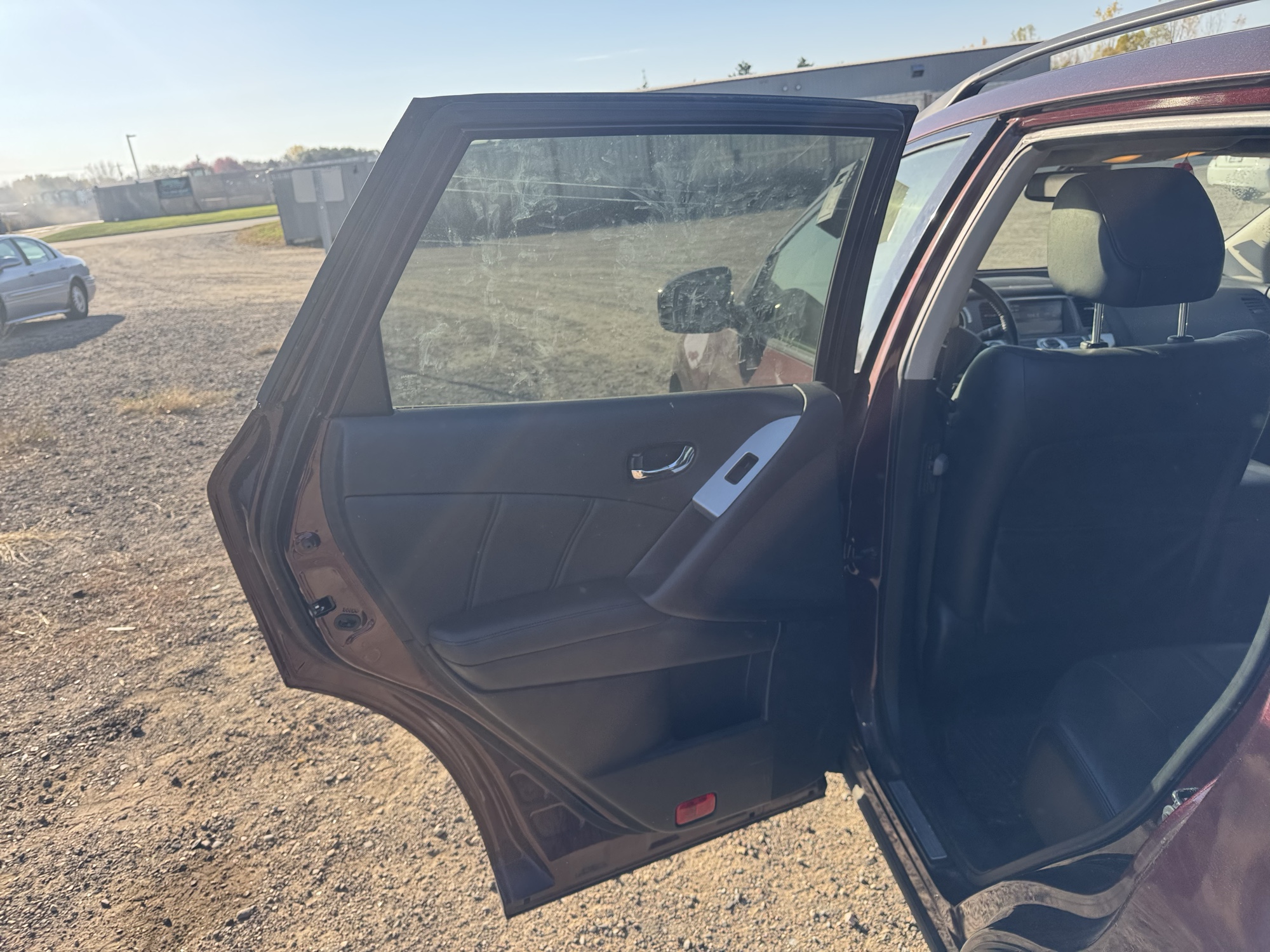 2014 nissan murano sl-awd with 109166 miles for sale near Elk River, Minnesota 106880_25_drv_rear_door_panel.jpg