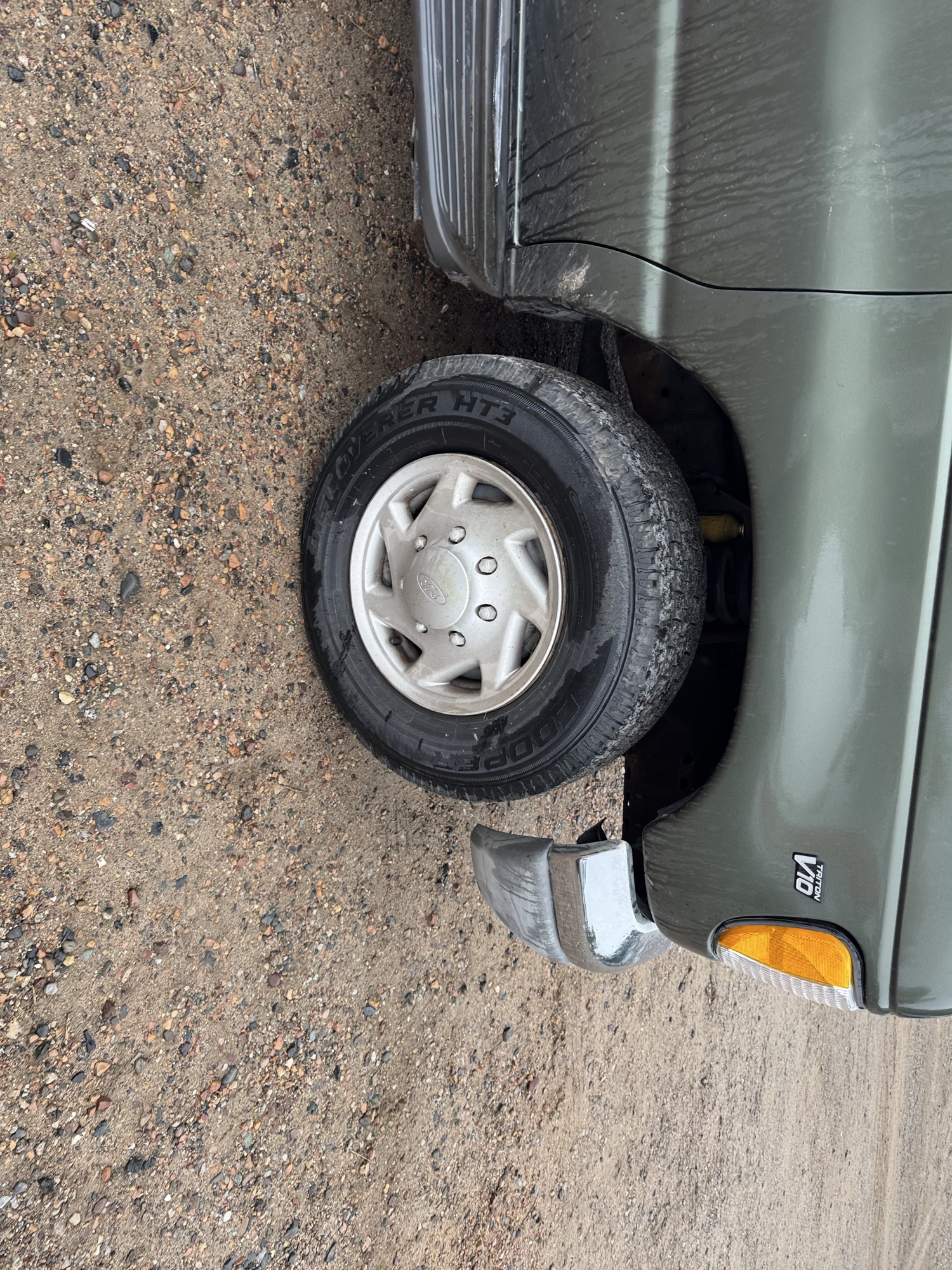 2002 ford econoline e350-extended with 237384 miles for sale near Elk River, Minnesota 106881_15_front_pass_wheel.jpg