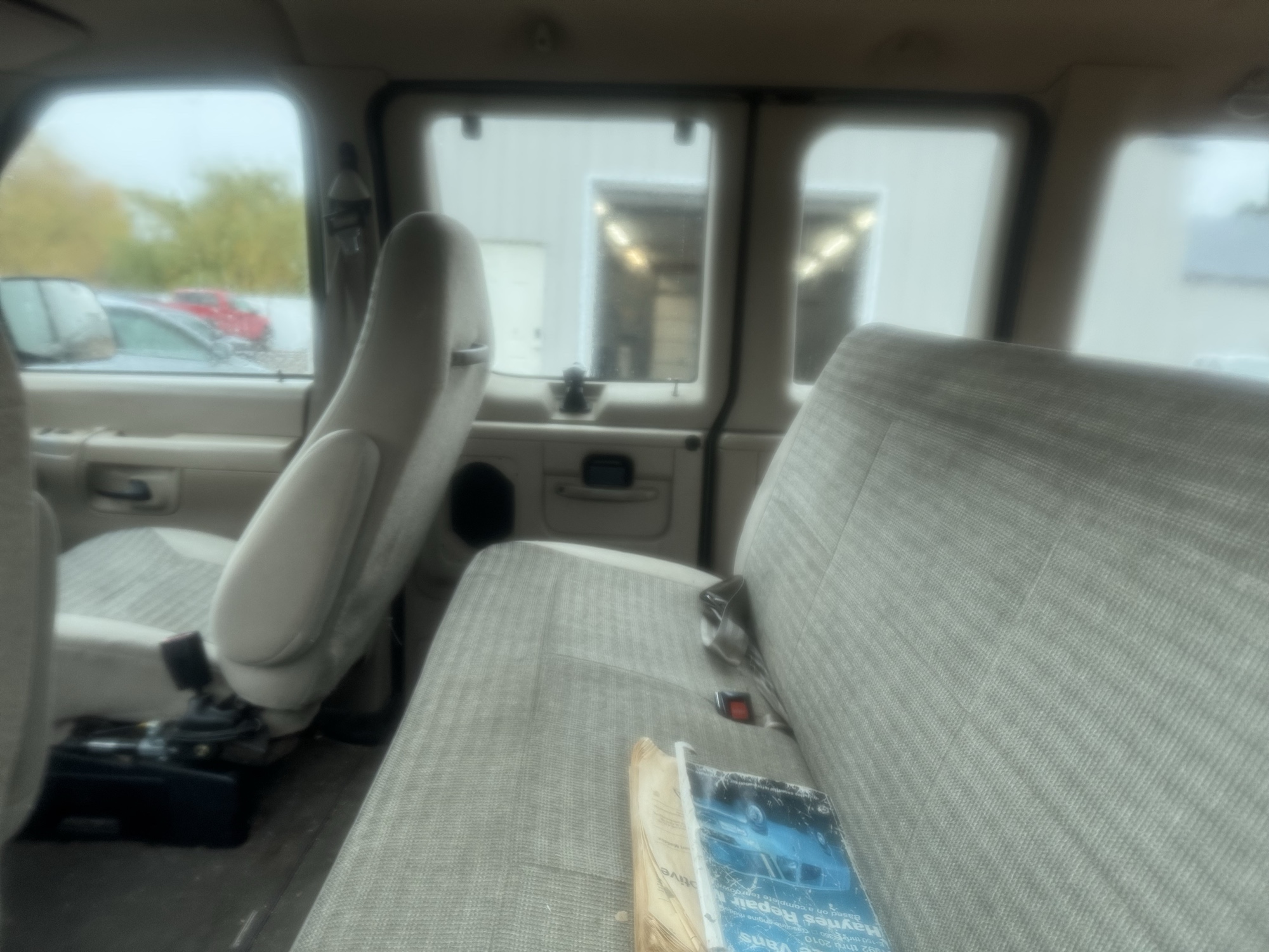 2002 ford econoline e350-extended with 237384 miles for sale near Elk River, Minnesota 106881_24_drv_rear_seat.jpg