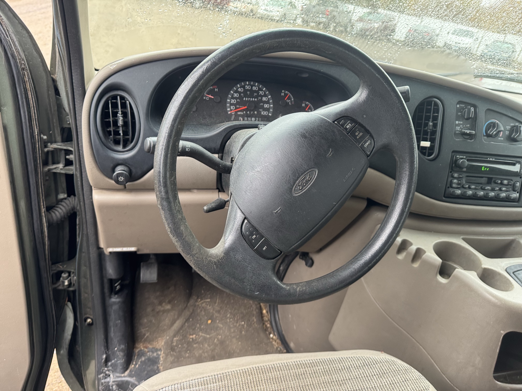2002 ford econoline e350-extended with 237384 miles for sale near Elk River, Minnesota 106881_36_steering_wheel.jpg