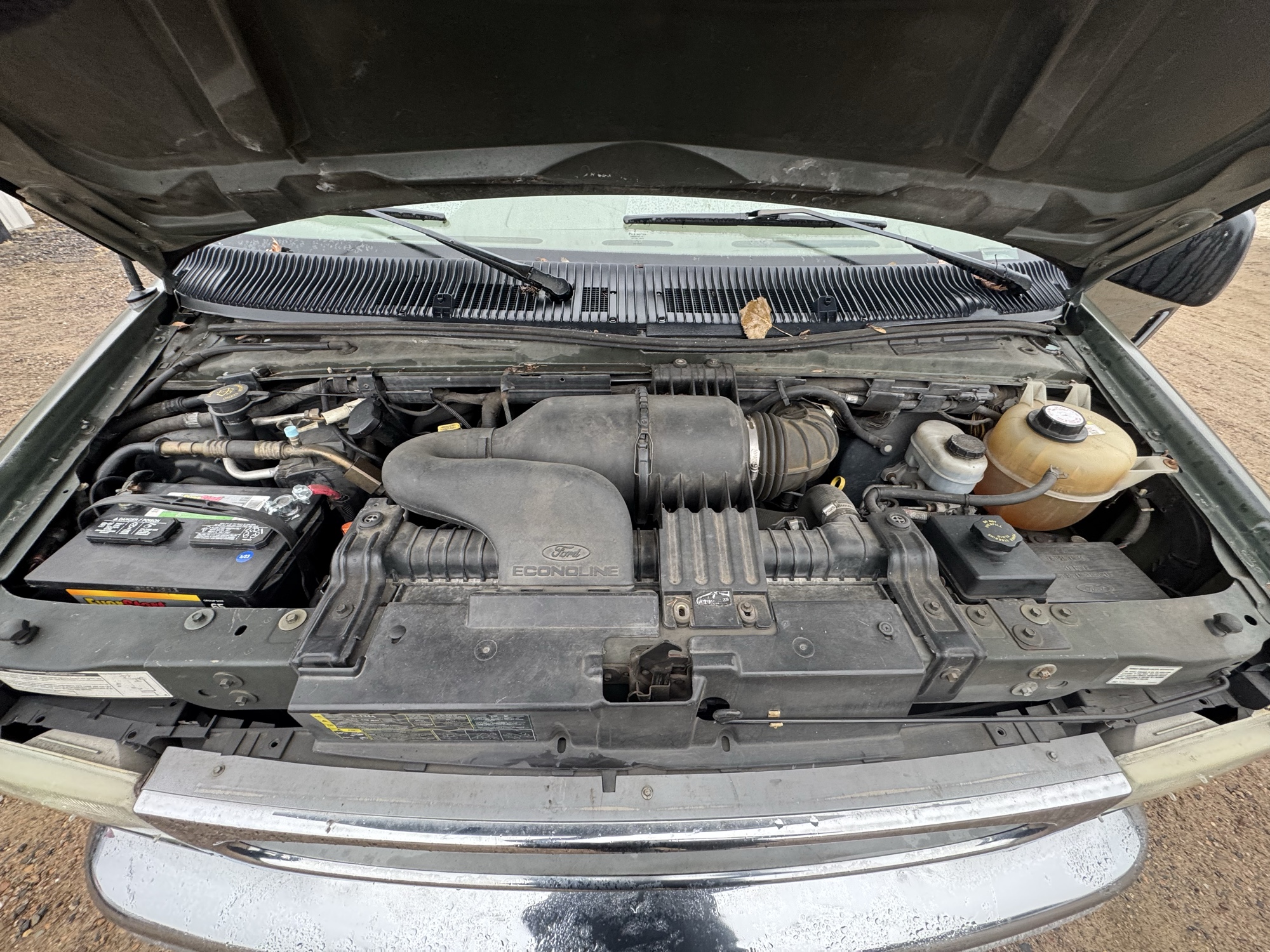 2002 ford econoline e350-extended with 237384 miles for sale near Elk River, Minnesota 106881_49_engine_bay.jpg