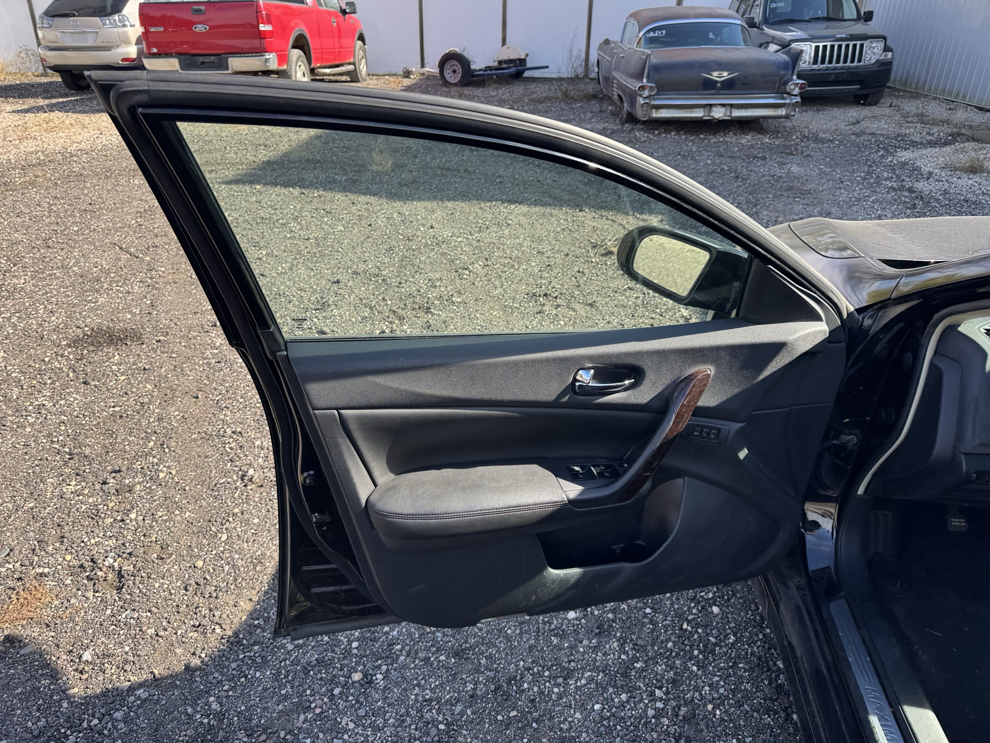 2011 nissan maxima sv for sale near Elk River, Minnesota 106882_23_driver_door_panel.jpg