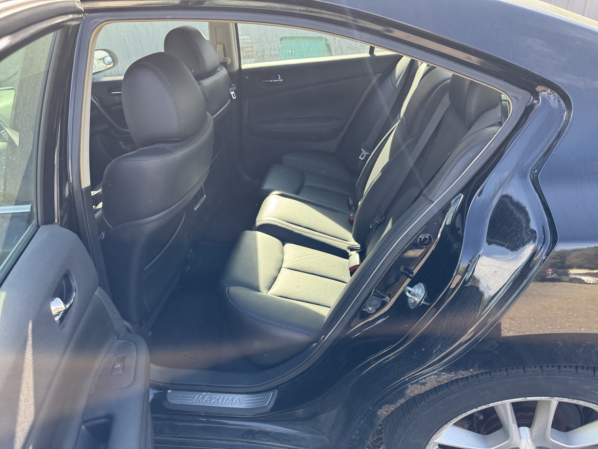 2011 nissan maxima sv for sale near Elk River, Minnesota 106882_24_drv_rear_seat.jpg