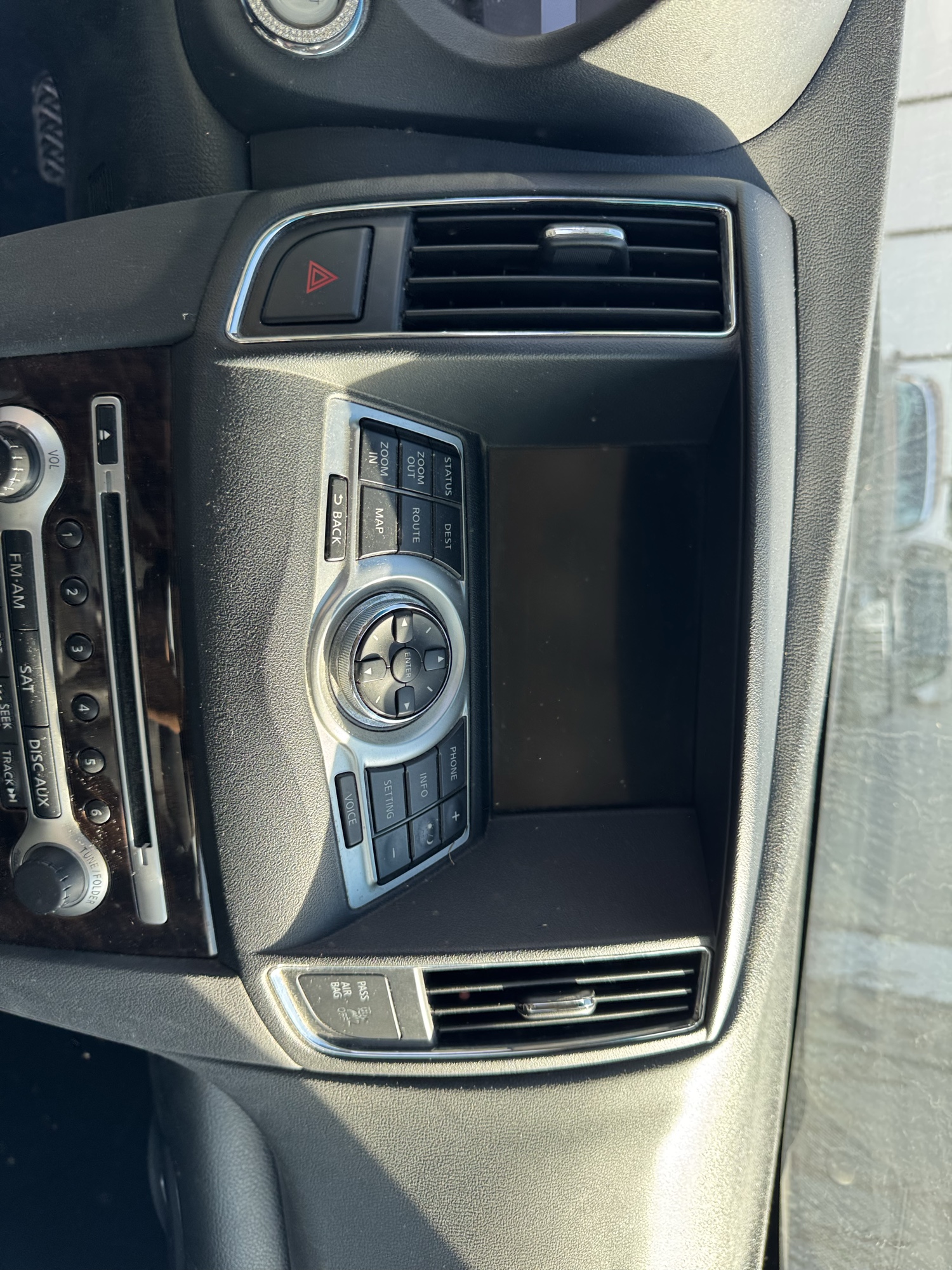 2011 nissan maxima sv for sale near Elk River, Minnesota 106882_39_radio_closeup.jpg