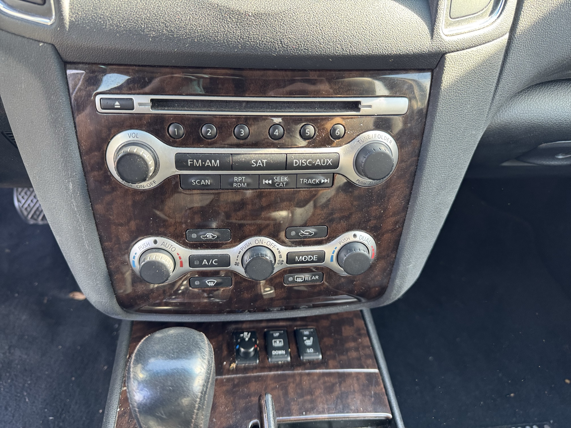 2011 nissan maxima sv for sale near Elk River, Minnesota 106882_40_climate_control.jpg