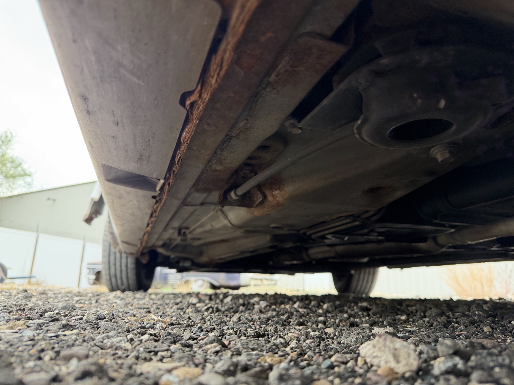 2004 buick lesabre custom with 468876 miles for sale near Elk River, Minnesota 106883_18_undercar_rear_drv.jpg