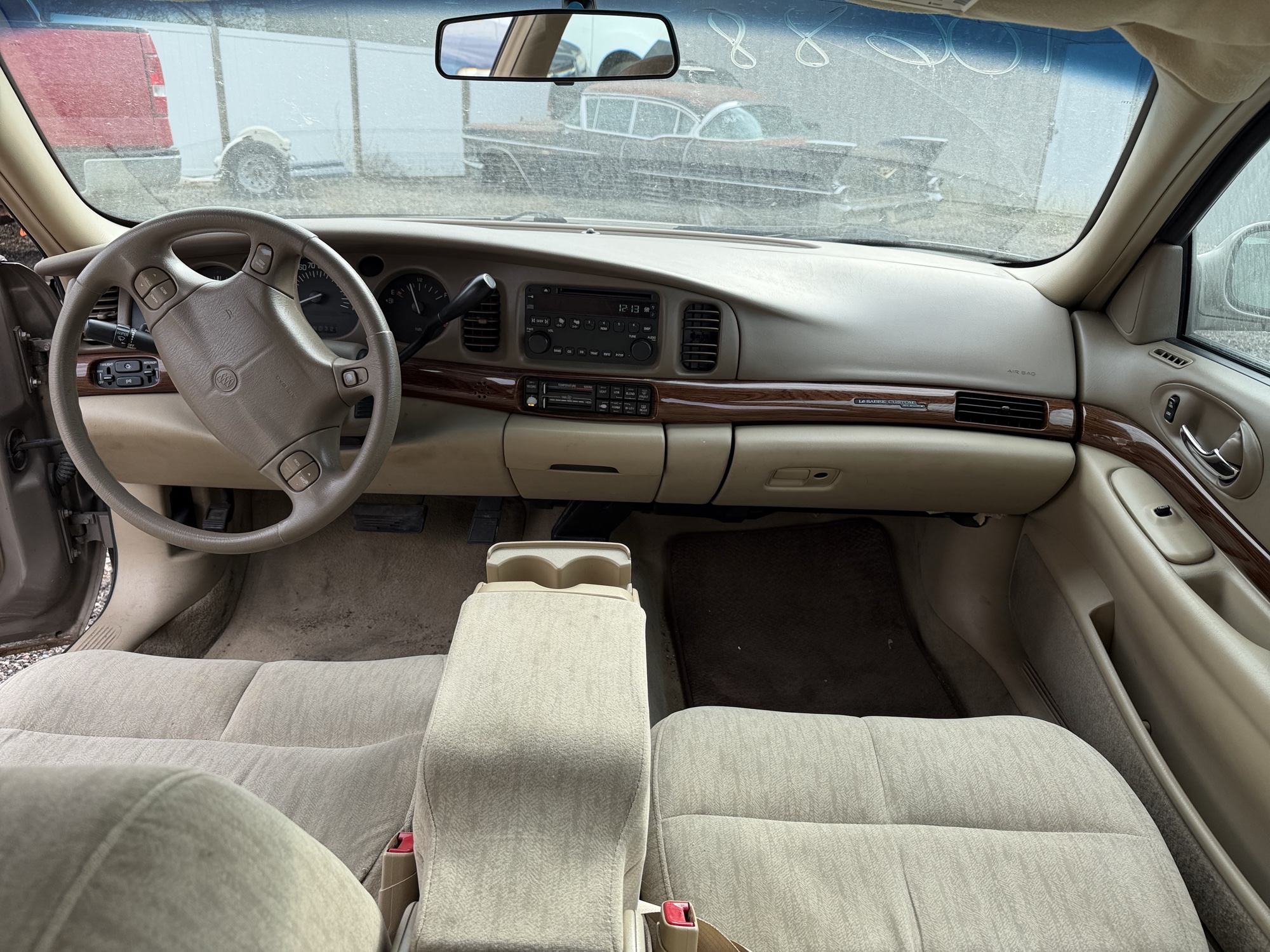 2004 buick lesabre custom with 468876 miles for sale near Elk River, Minnesota 106883_34_whole_dash.jpg