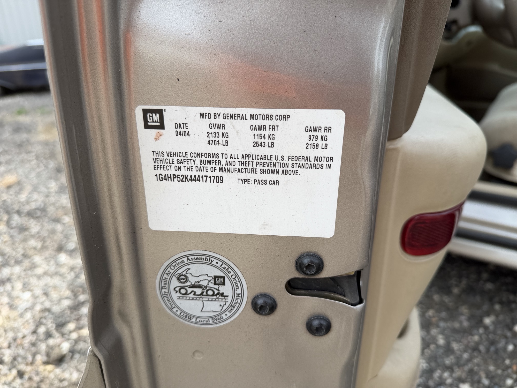 2004 buick lesabre custom with 468876 miles for sale near Elk River, Minnesota 106883_47_door_vin_sticker.jpg