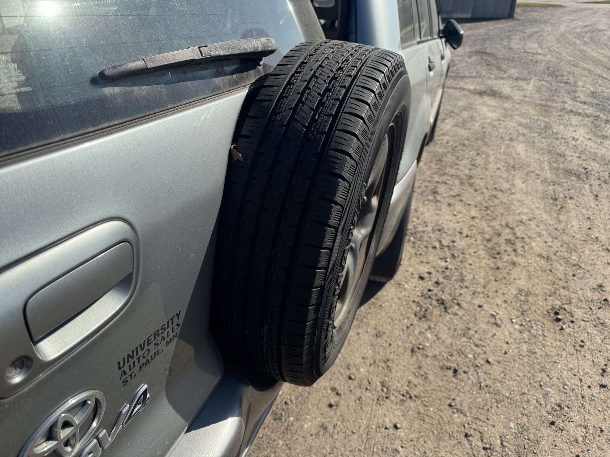 2005 toyota rav4 2wd with 204715 miles for sale near Elk River, Minnesota 106884_27_spare_tire.jpg