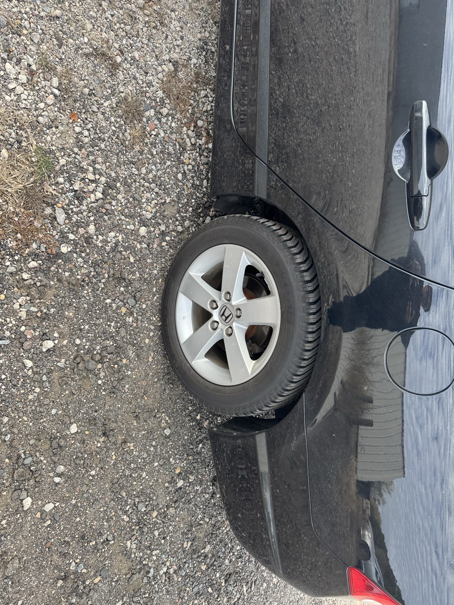 2007 honda civic ex-sedan-at with 235041 miles for sale near Elk River, Minnesota 106885_13_rear_drv_wheel.jpg