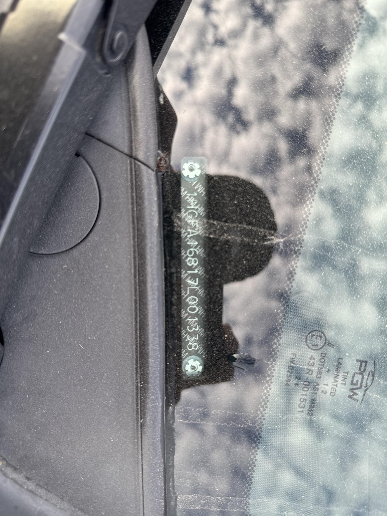 2007 honda civic ex-sedan-at with 235041 miles for sale near Elk River, Minnesota 106885_48_windshield_vin_plate.jpg
