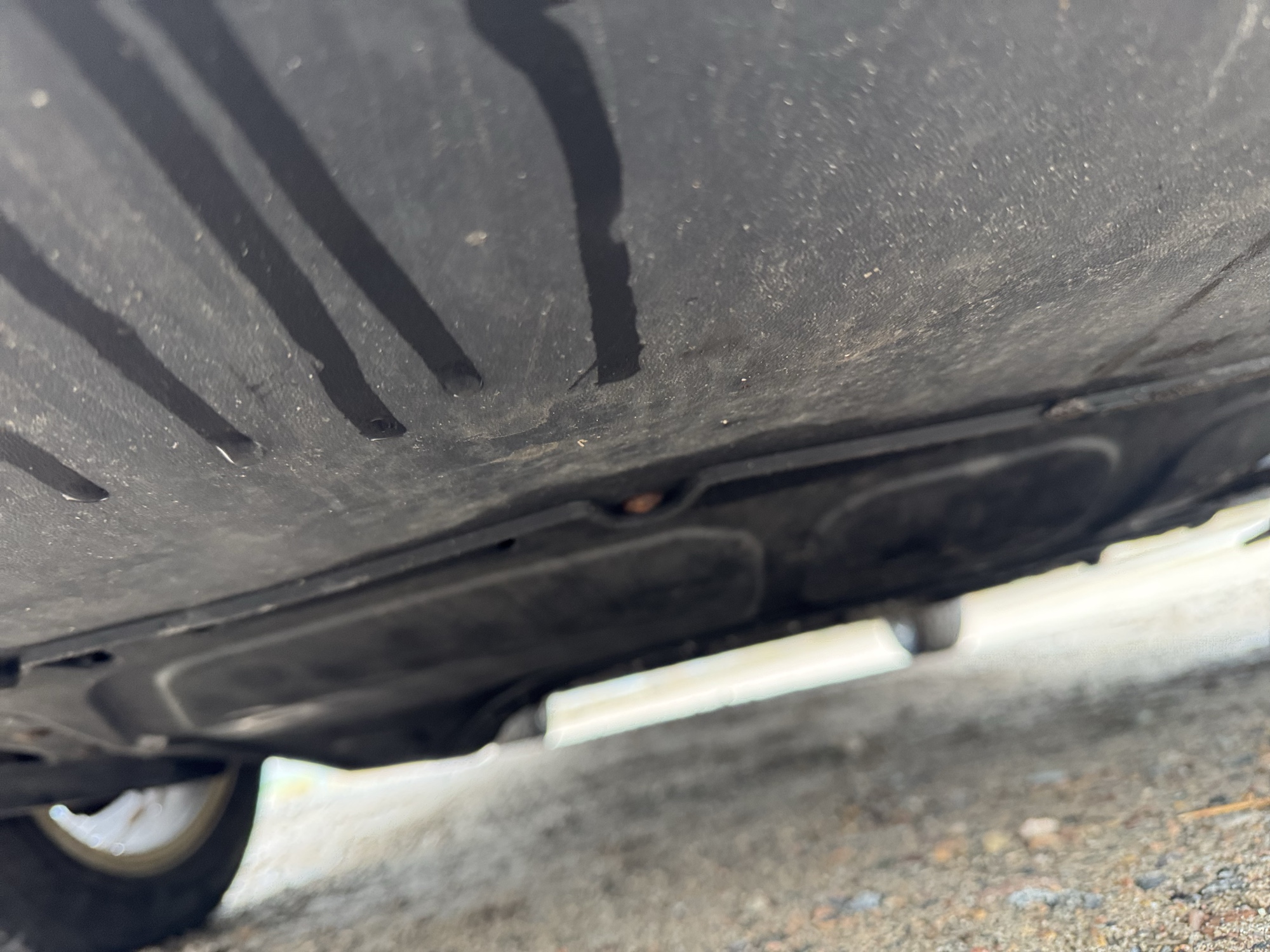 2008 volkswagen jetta se with 201453 miles for sale near Elk River, Minnesota 106886_16_undercar_front.jpg
