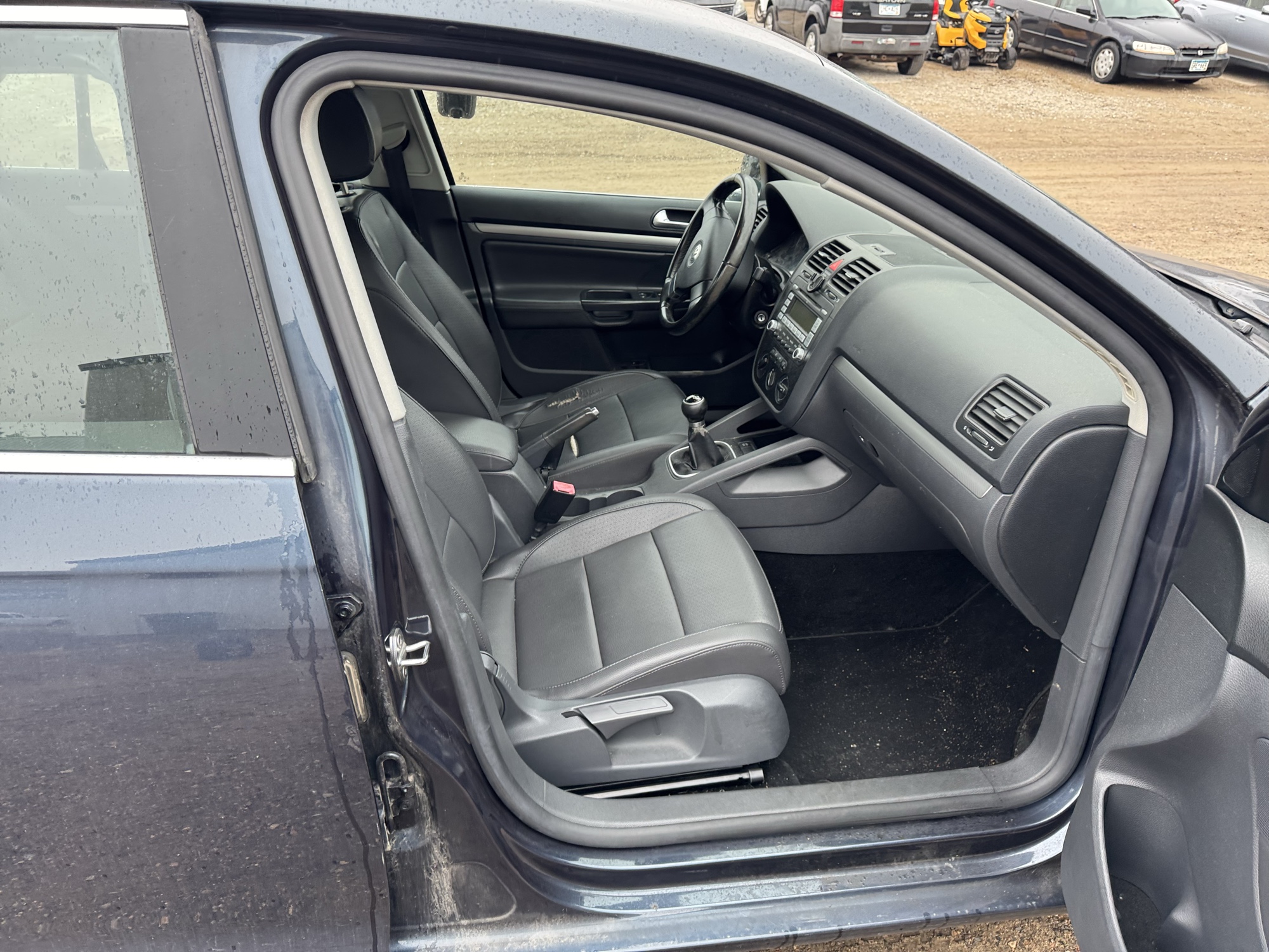 2008 volkswagen jetta se with 201453 miles for sale near Elk River, Minnesota 106886_31_passenger_seat.jpg