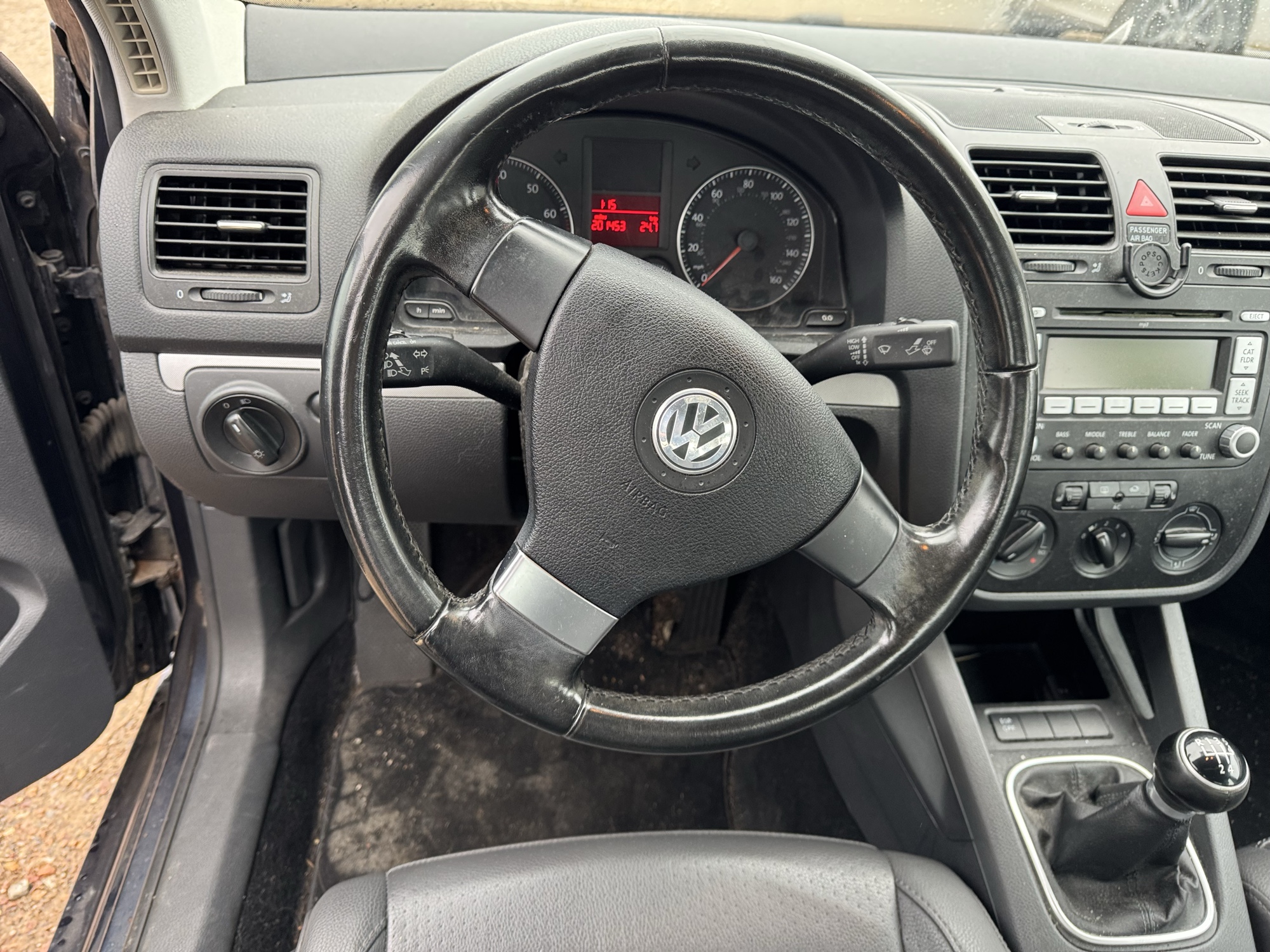 2008 volkswagen jetta se with 201453 miles for sale near Elk River, Minnesota 106886_36_steering_wheel.jpg