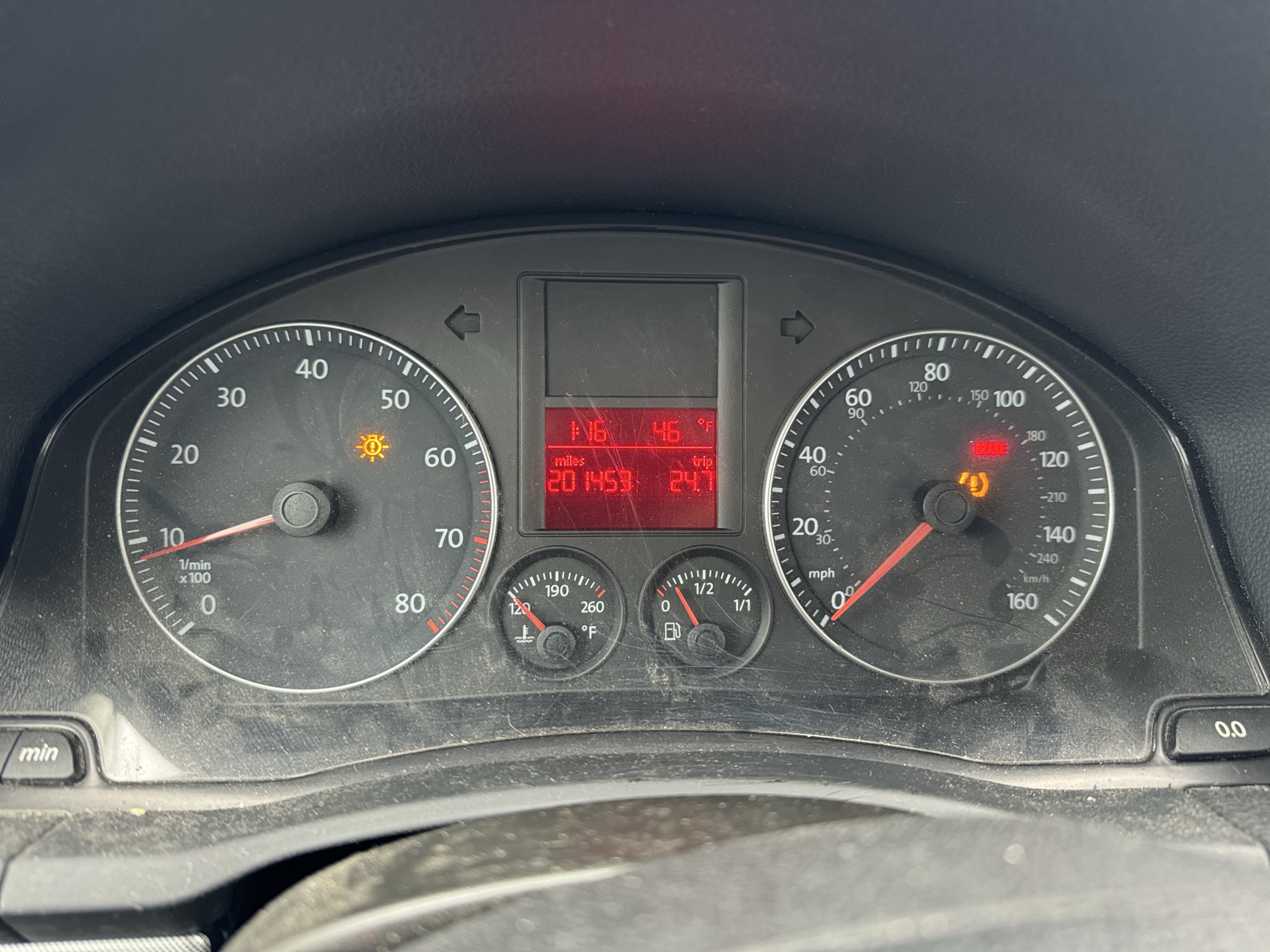 2008 volkswagen jetta se with 201453 miles for sale near Elk River, Minnesota 106886_43_gauge_cluster.jpg