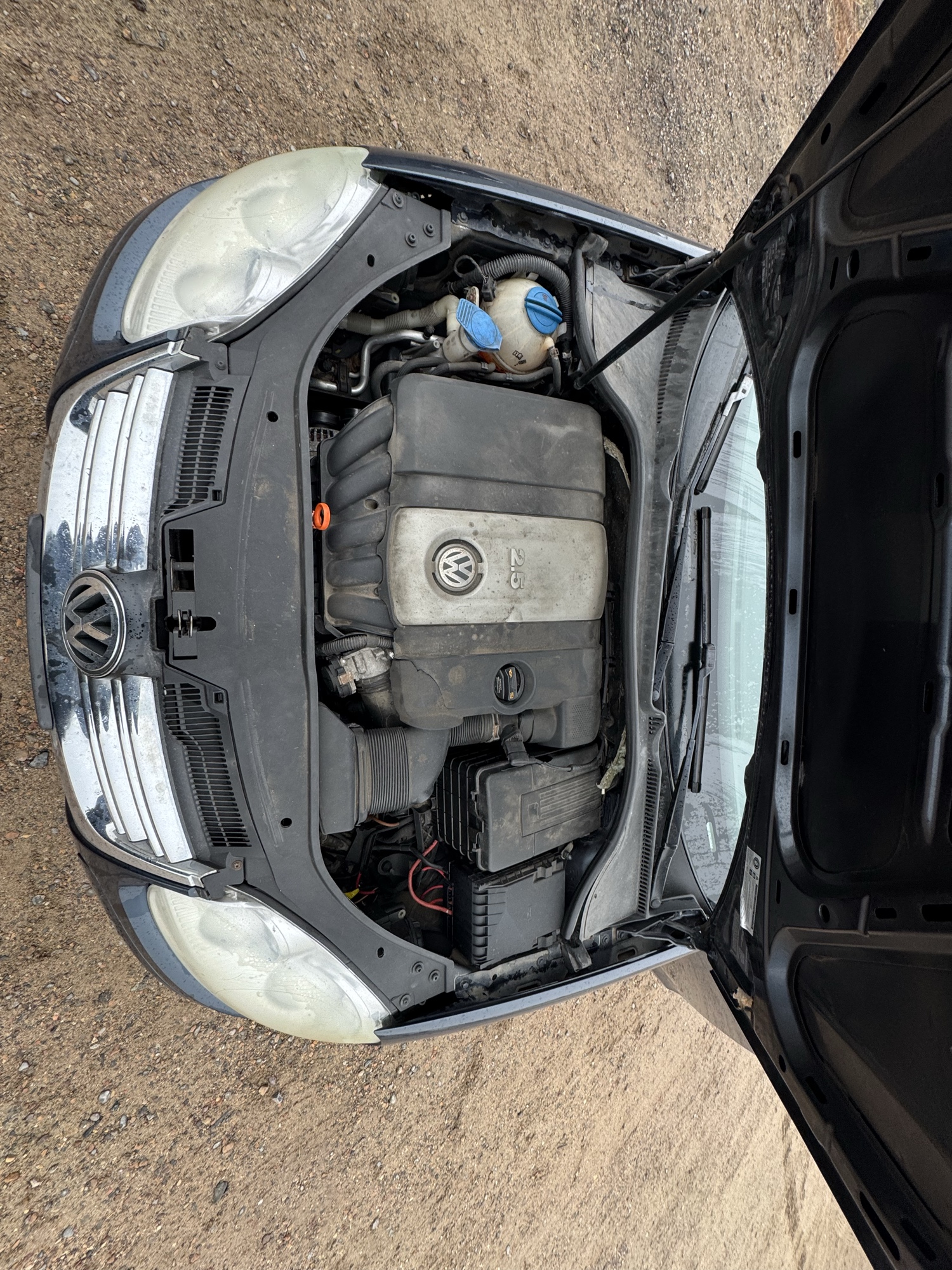 2008 volkswagen jetta se with 201453 miles for sale near Elk River, Minnesota 106886_49_engine_bay.jpg