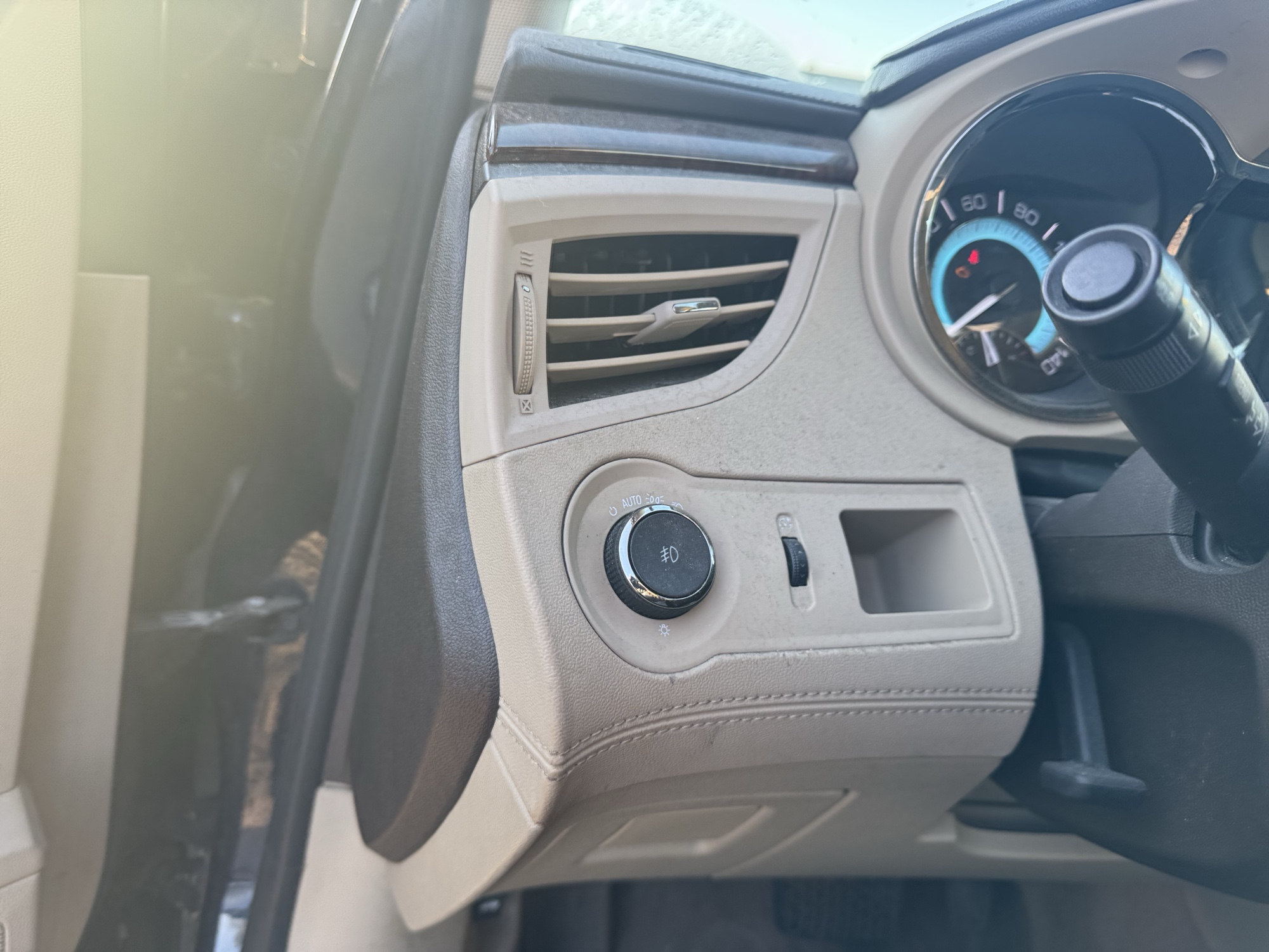 2011 buick lacrosse cxl-fwd for sale near Elk River, Minnesota 106887_37_left_of_steering_wheel.jpg