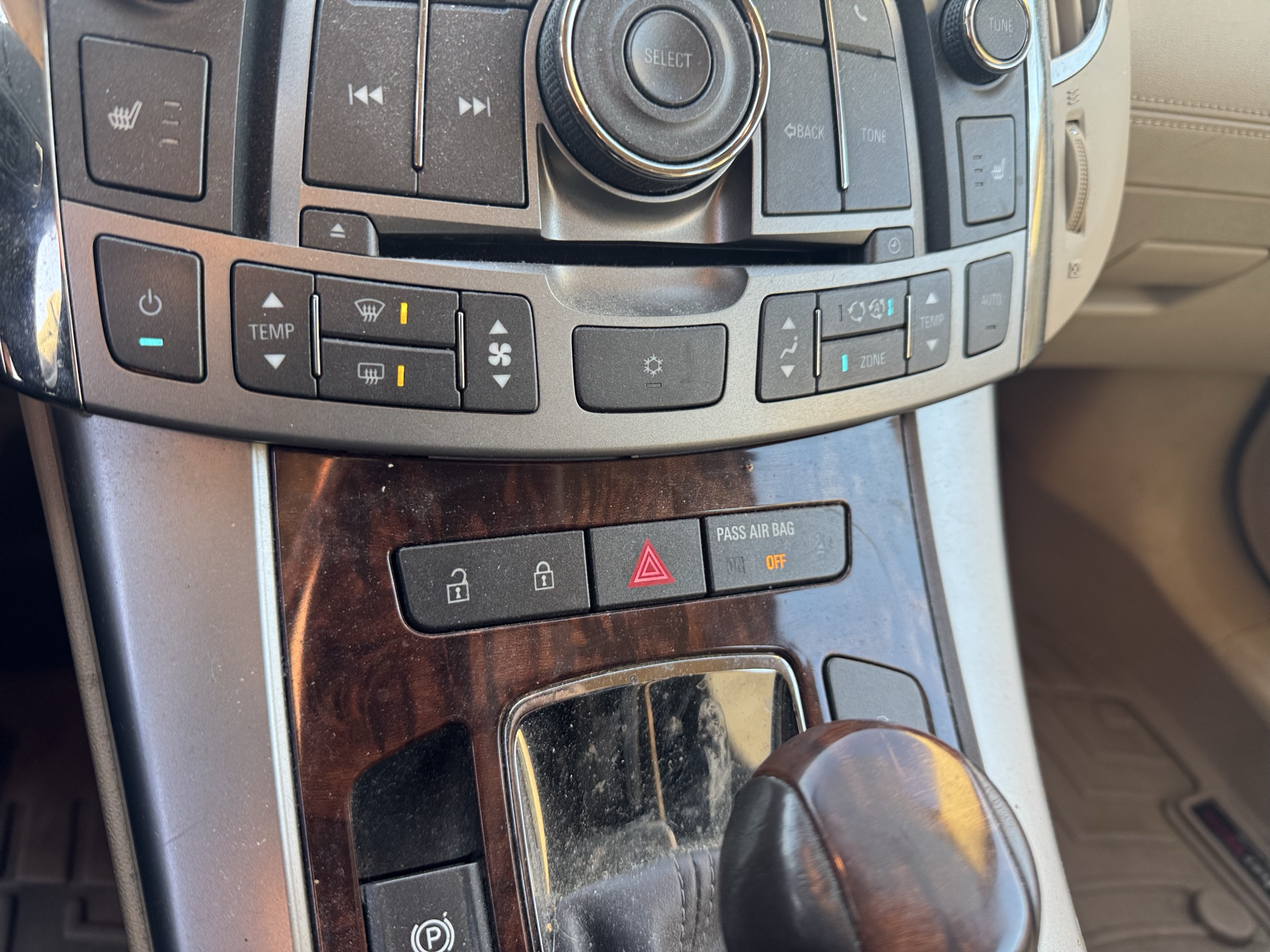 2011 buick lacrosse cxl-fwd for sale near Elk River, Minnesota 106887_40_climate_control.jpg