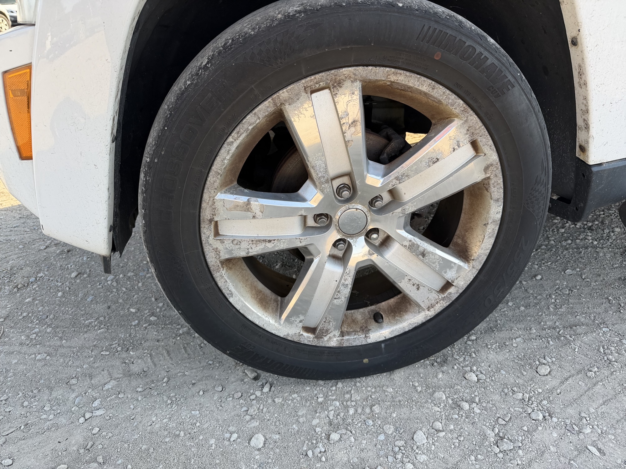 2012 jeep liberty limited-jet-4wd with 196754 miles for sale near Elk River, Minnesota 106888_12_drv_front_wheel.jpg