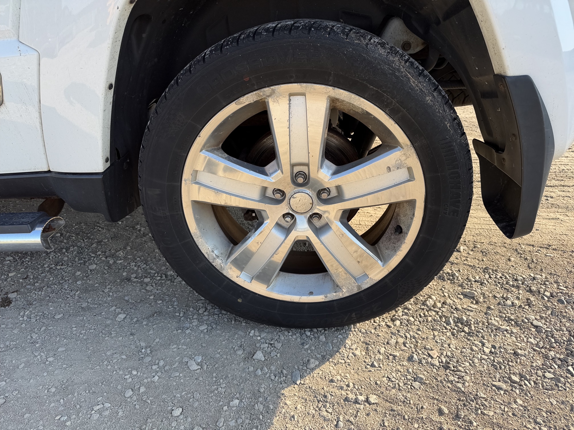 2012 jeep liberty limited-jet-4wd with 196754 miles for sale near Elk River, Minnesota 106888_13_rear_drv_wheel.jpg