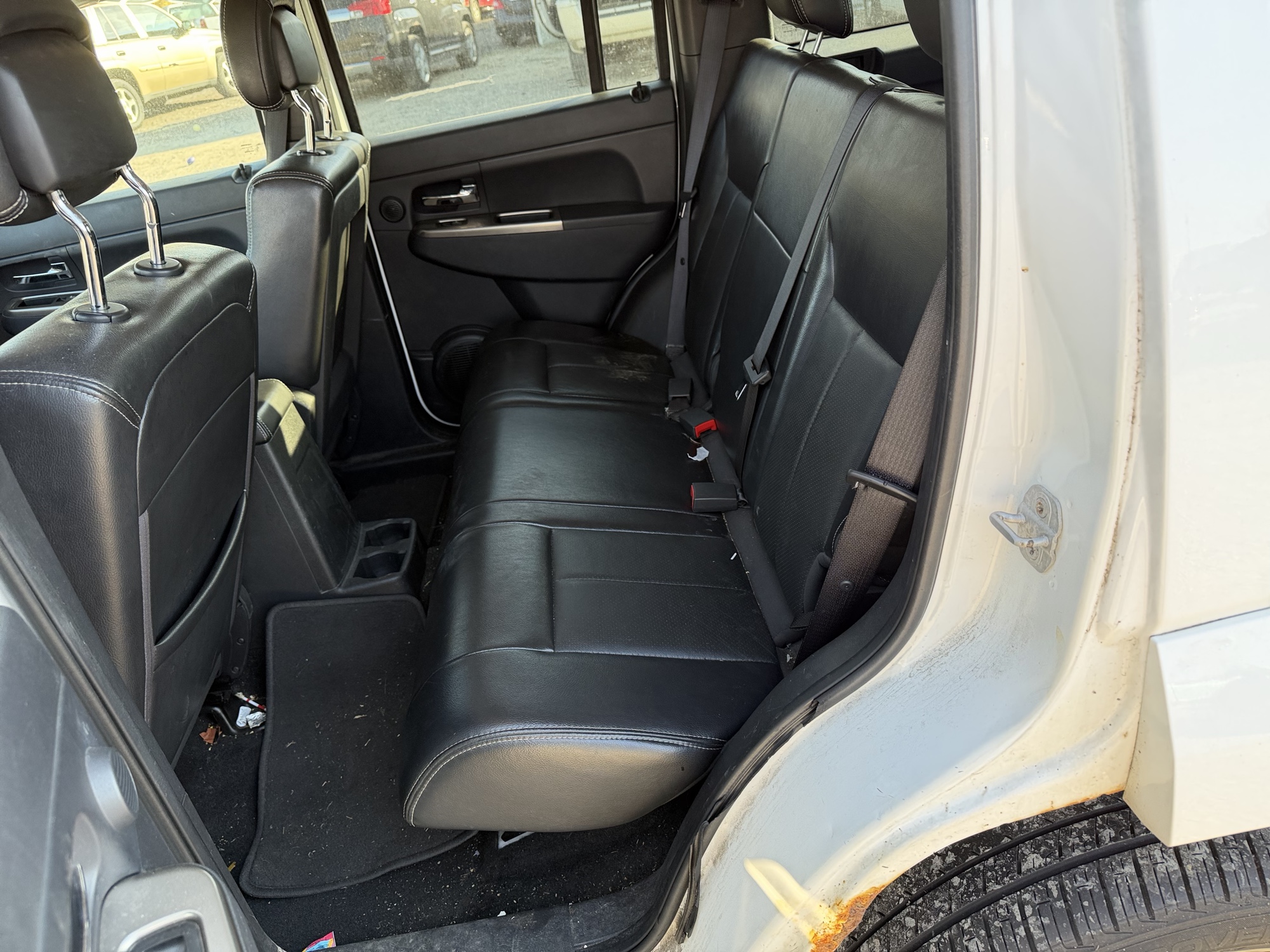 2012 jeep liberty limited-jet-4wd with 196754 miles for sale near Elk River, Minnesota 106888_24_drv_rear_seat.jpg