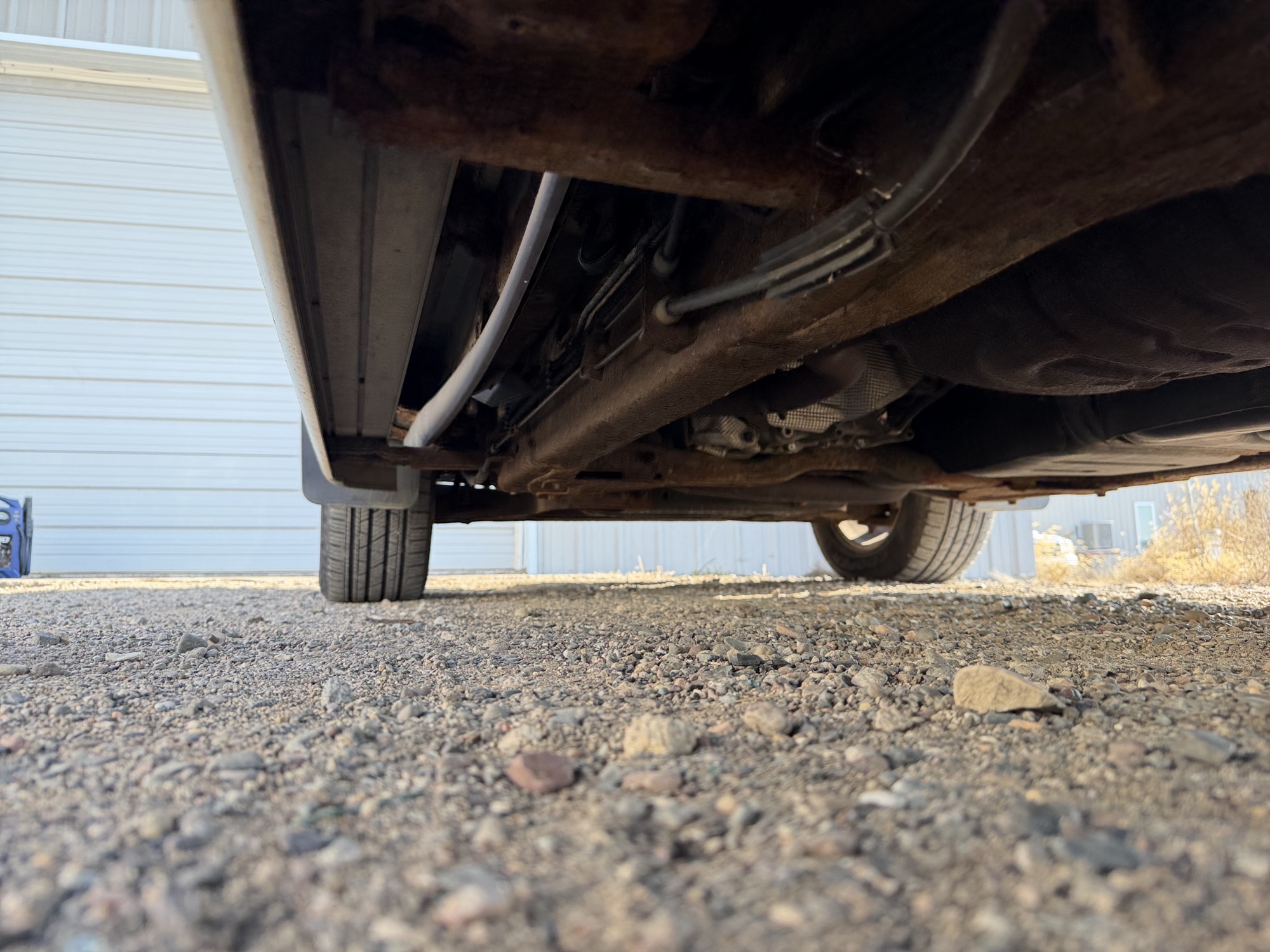 2008 ford explorer eddie-bauer-4.0l-4wd with 266582 miles for sale near Elk River, Minnesota 106889_18_undercar_rear_drv.jpg