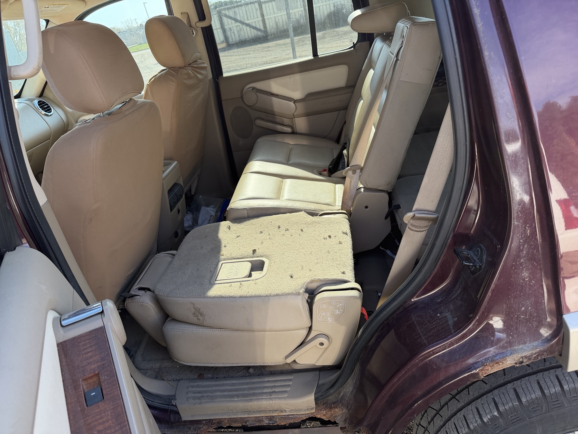 2008 ford explorer eddie-bauer-4.0l-4wd with 266582 miles for sale near Elk River, Minnesota 106889_24_drv_rear_seat.jpg