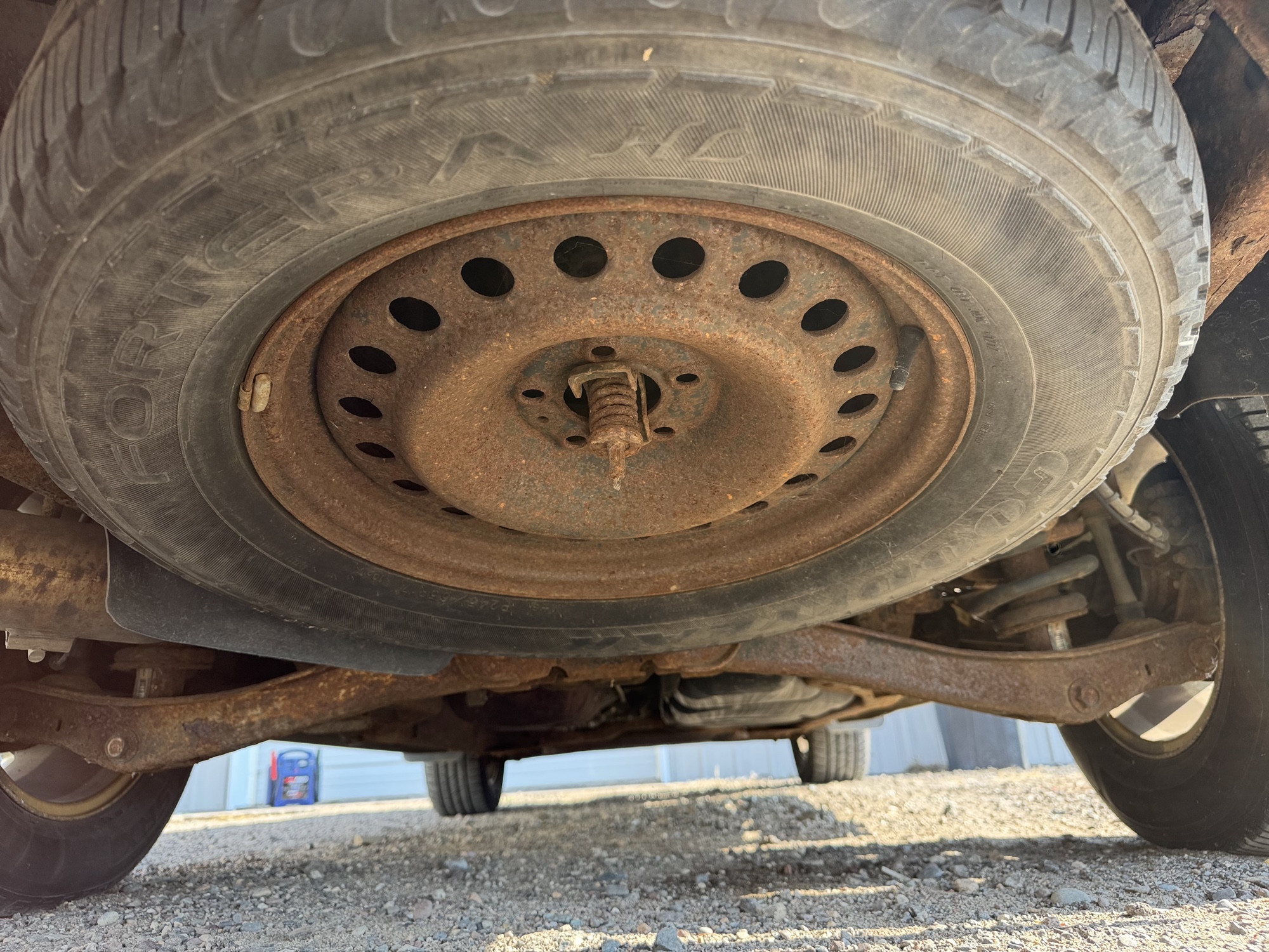 2008 ford explorer eddie-bauer-4.0l-4wd with 266582 miles for sale near Elk River, Minnesota 106889_27_spare_tire.jpg