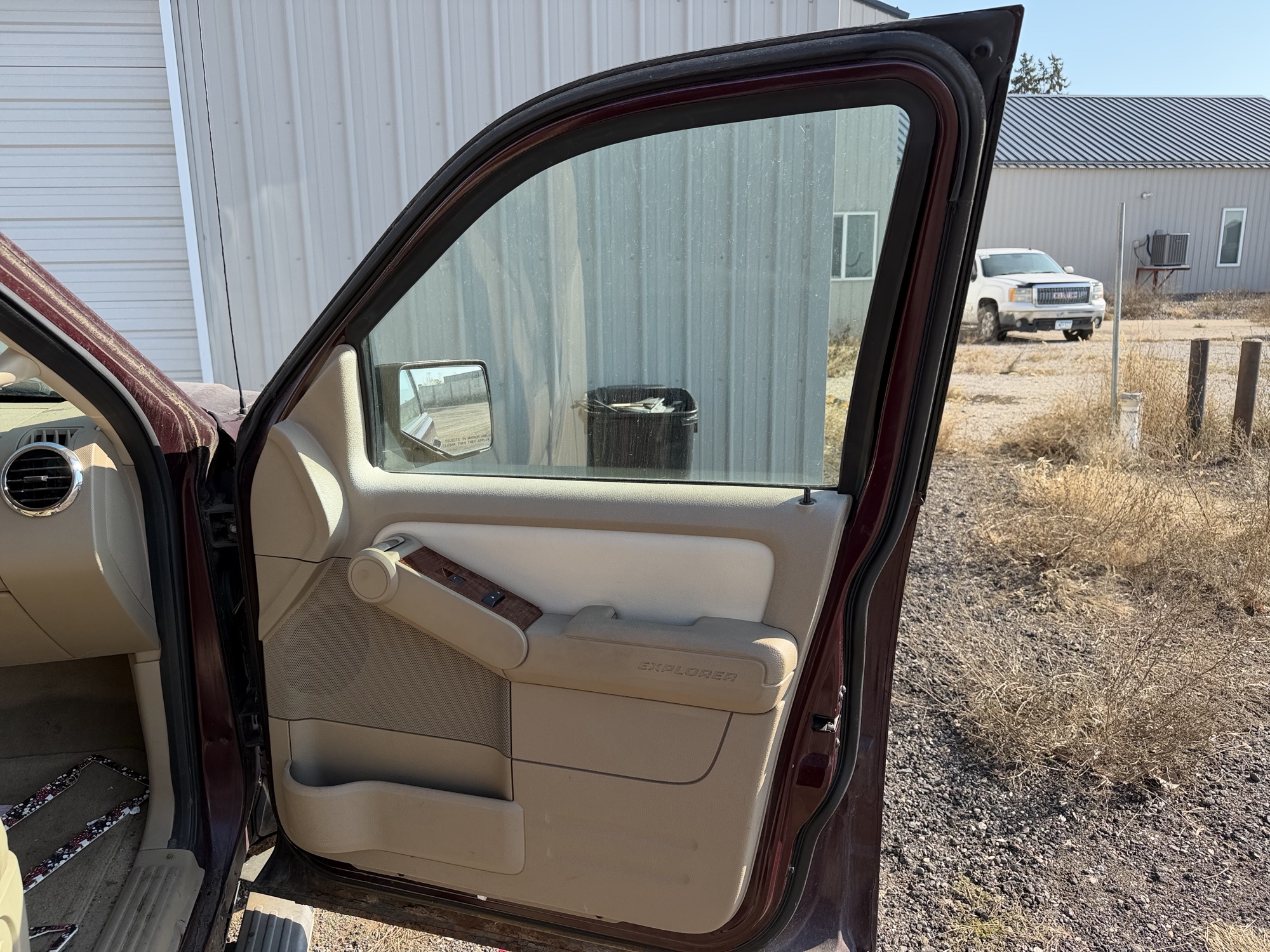 2008 ford explorer eddie-bauer-4.0l-4wd with 266582 miles for sale near Elk River, Minnesota 106889_32_passenger_door_panel.jpg