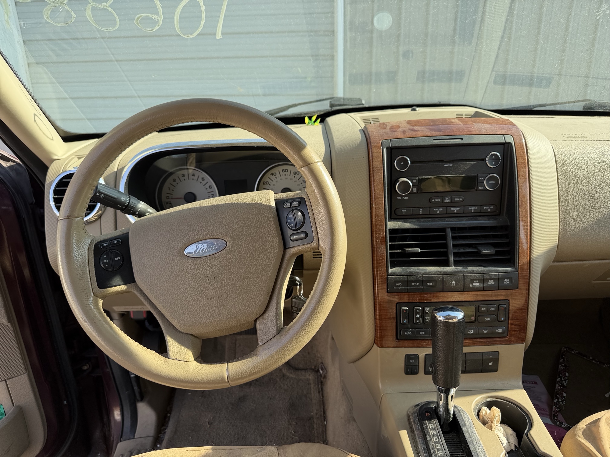 2008 ford explorer eddie-bauer-4.0l-4wd with 266582 miles for sale near Elk River, Minnesota 106889_33_dash_from_driver.jpg