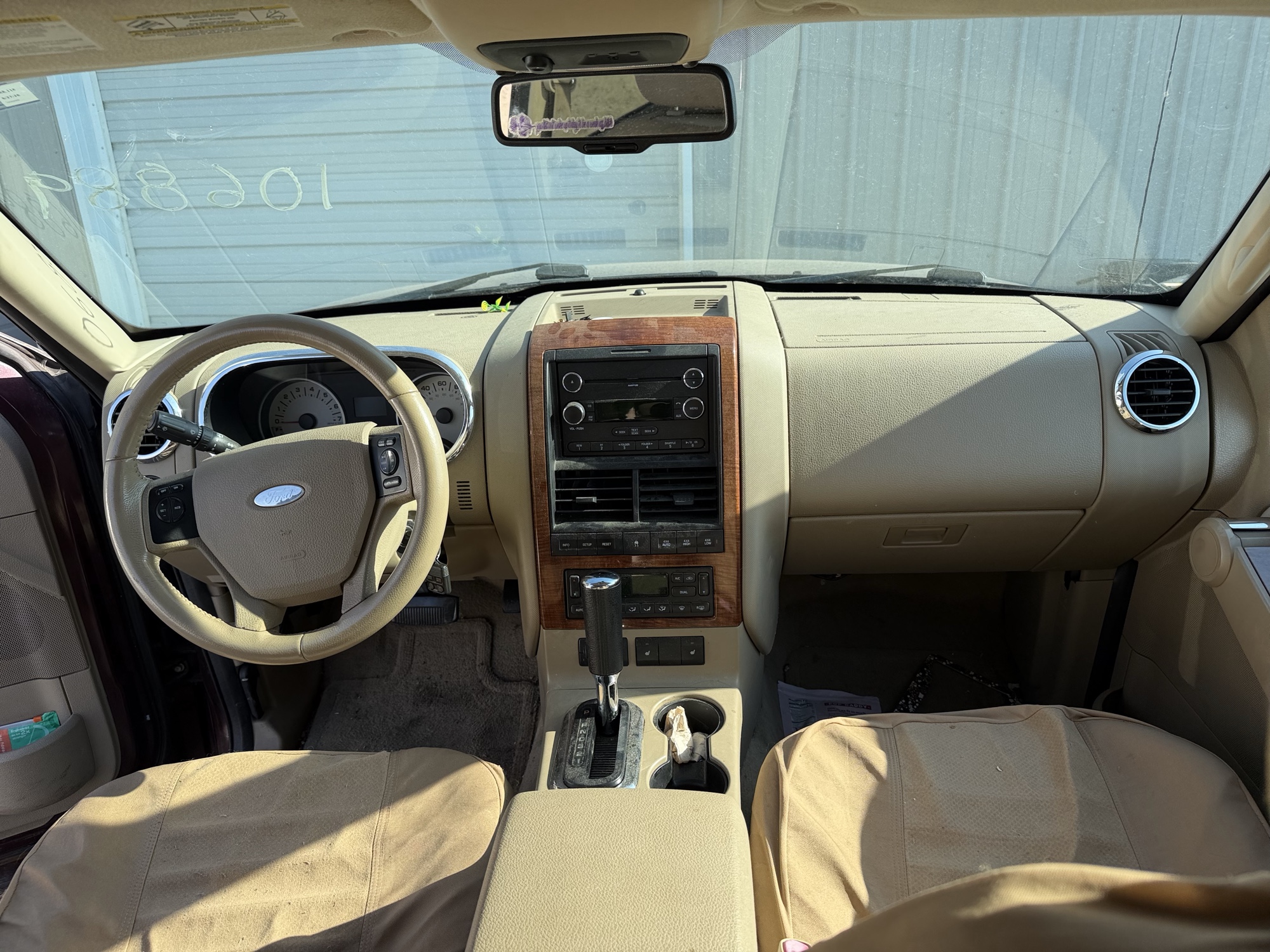 2008 ford explorer eddie-bauer-4.0l-4wd with 266582 miles for sale near Elk River, Minnesota 106889_34_whole_dash.jpg