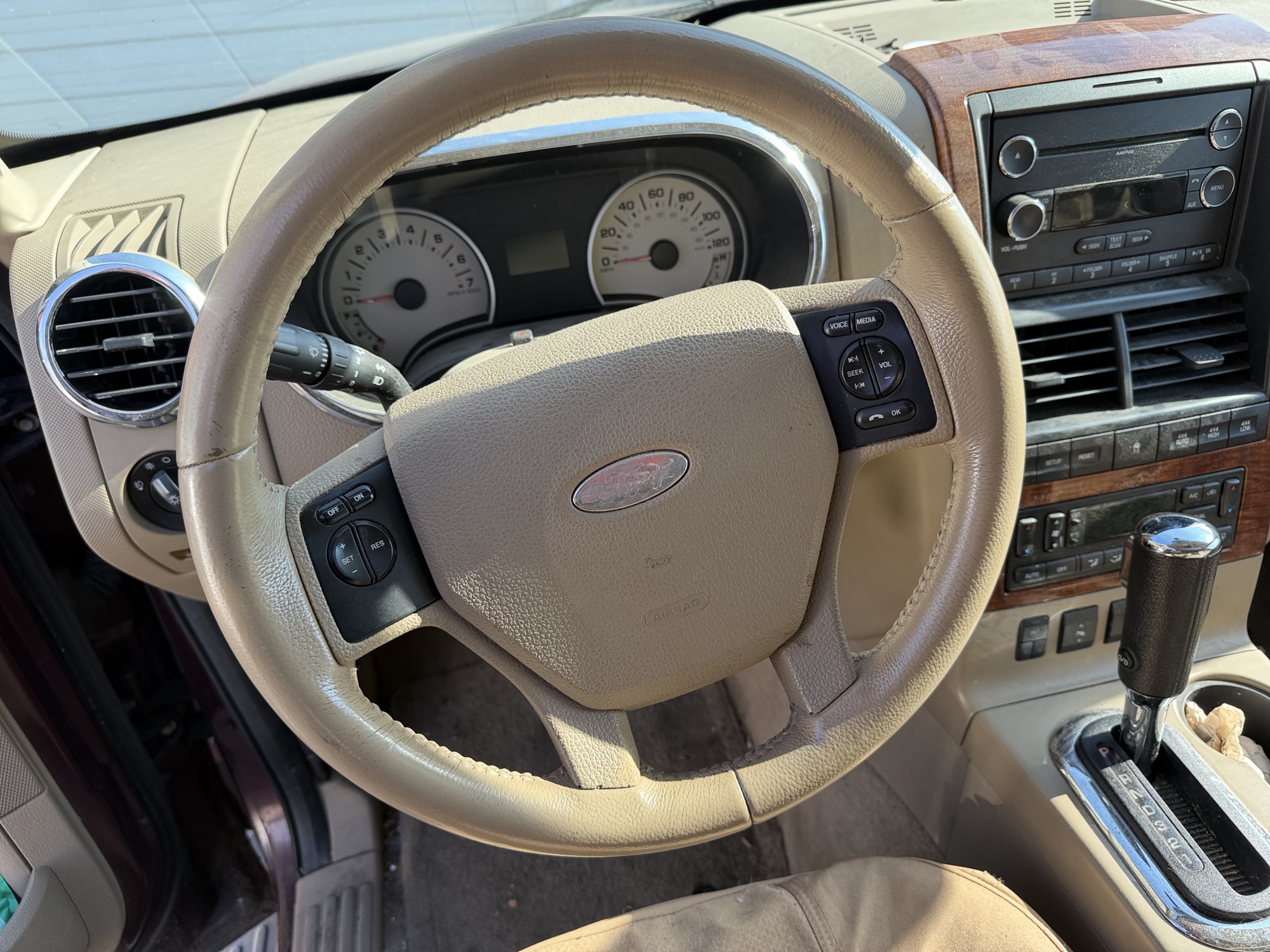 2008 ford explorer eddie-bauer-4.0l-4wd with 266582 miles for sale near Elk River, Minnesota 106889_36_steering_wheel.jpg