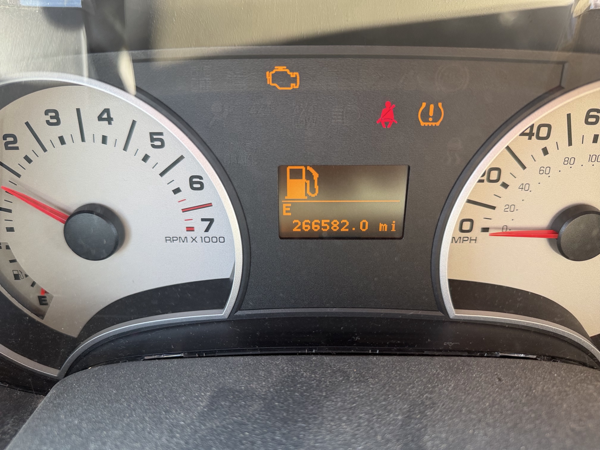 2008 ford explorer eddie-bauer-4.0l-4wd with 266582 miles for sale near Elk River, Minnesota 106889_44_mileage_closeup.jpg