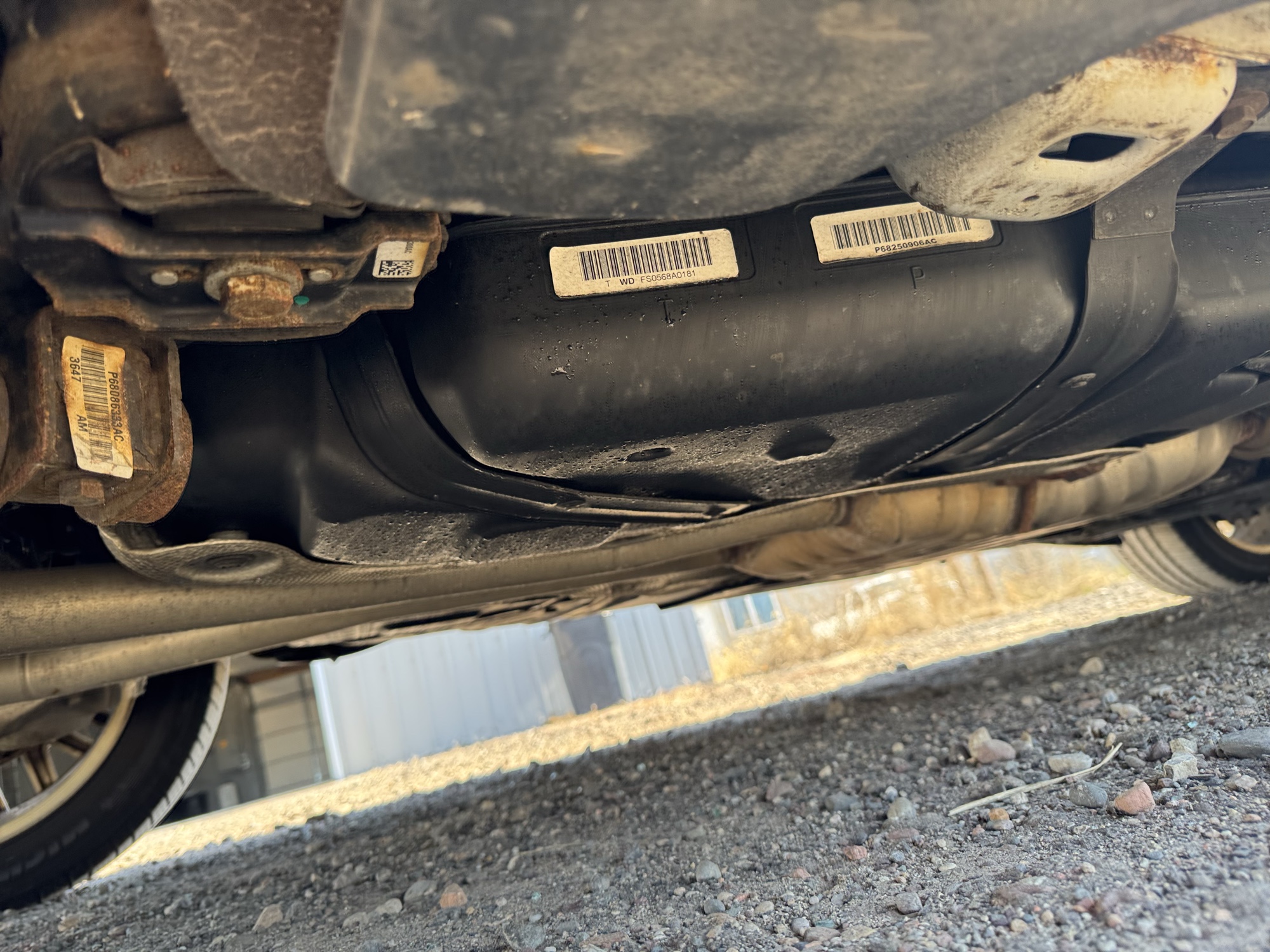 2018 jeep grand-cherokee with 253786 miles for sale near Elk River, Minnesota 106890_20_undercar_rear_pass.jpg