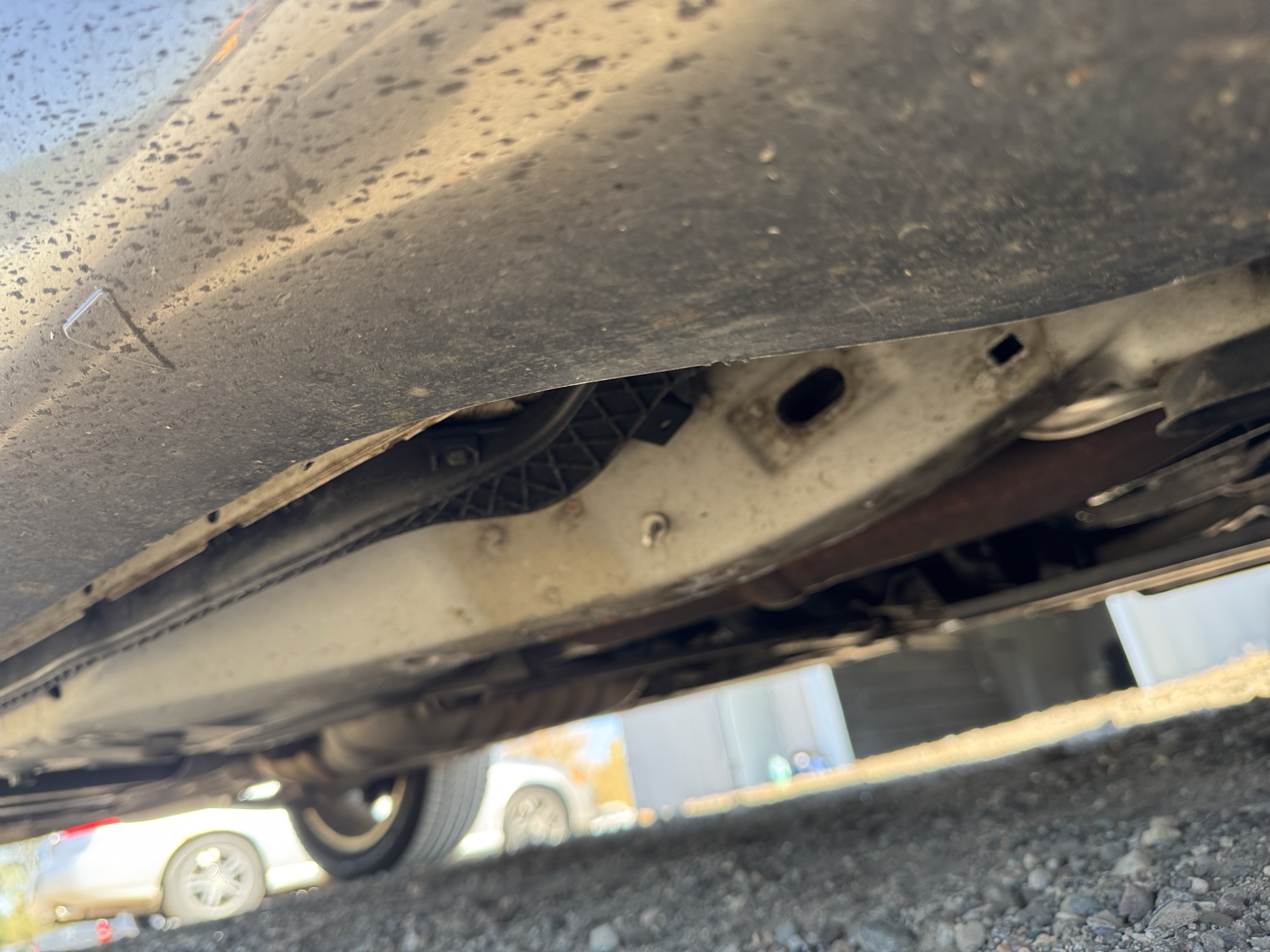 2018 jeep grand-cherokee with 253786 miles for sale near Elk River, Minnesota 106890_21_undercar_pass_side.jpg
