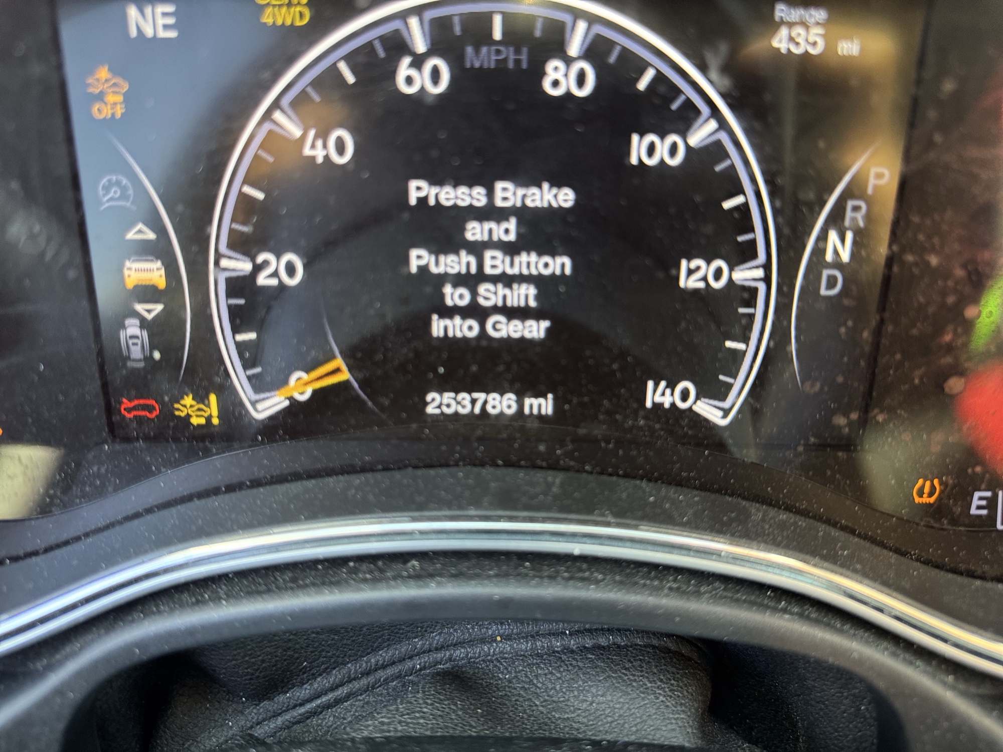 2018 jeep grand-cherokee with 253786 miles for sale near Elk River, Minnesota 106890_44_mileage_closeup.jpg