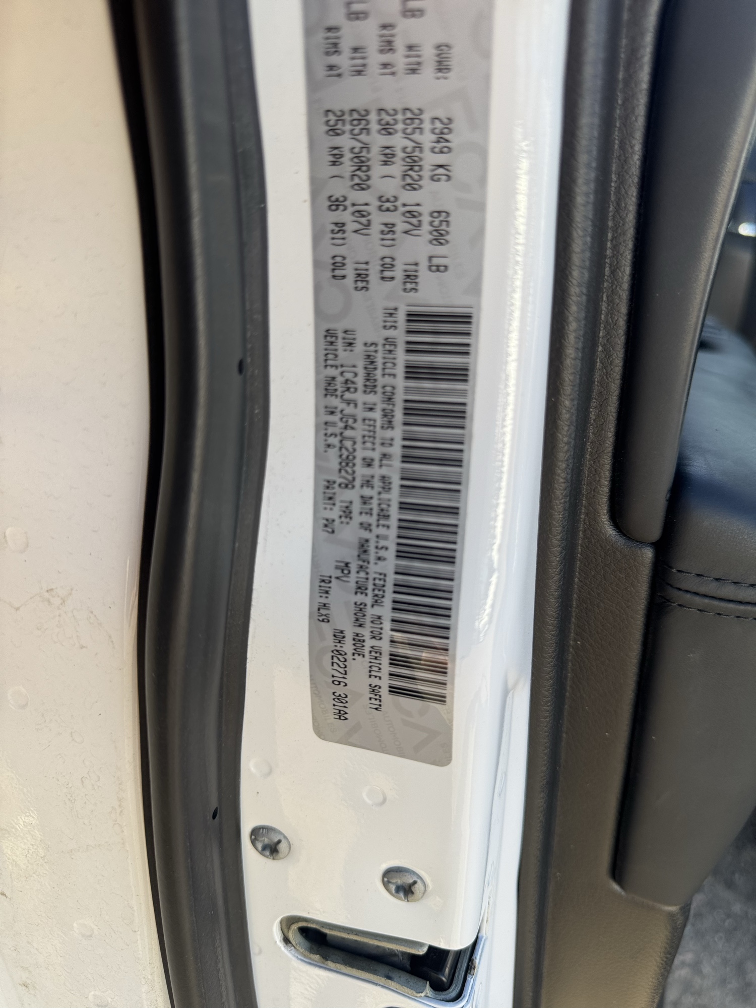 2018 jeep grand-cherokee with 253786 miles for sale near Elk River, Minnesota 106890_47_door_vin_sticker.jpg