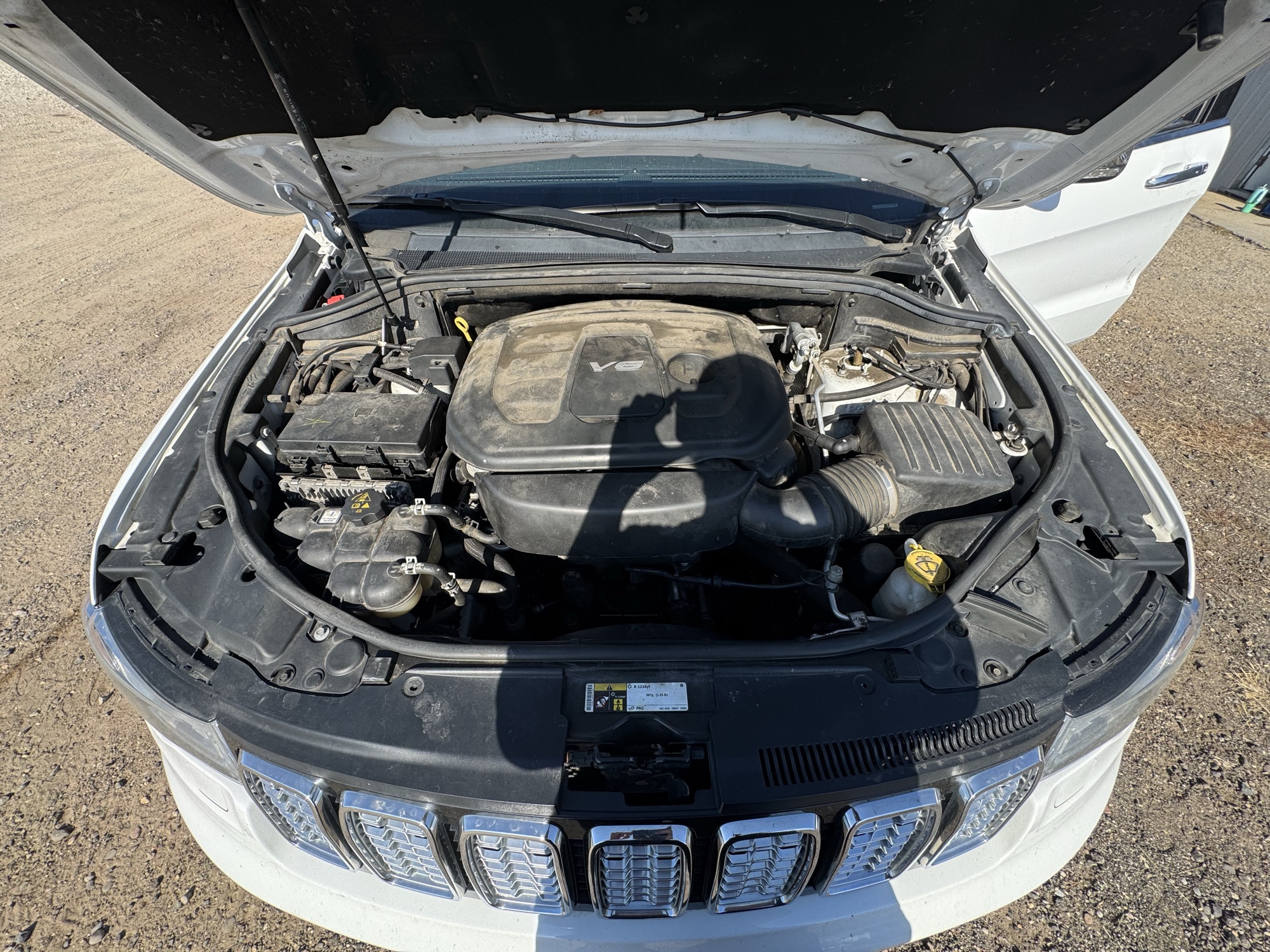 2018 jeep grand-cherokee with 253786 miles for sale near Elk River, Minnesota 106890_49_engine_bay.jpg