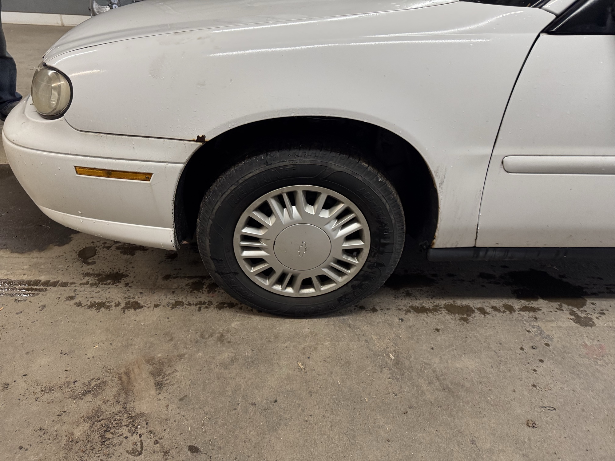 2005 chevrolet classic fleet with 193419 miles for sale near Elk River, Minnesota 106892_12_drv_front_wheel.jpg